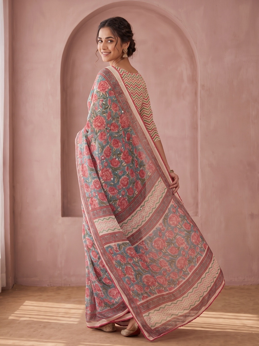 Peachmode Pink Floral Printed Georgette Saree With Abla Mirror Work And Lace Border - Image 4