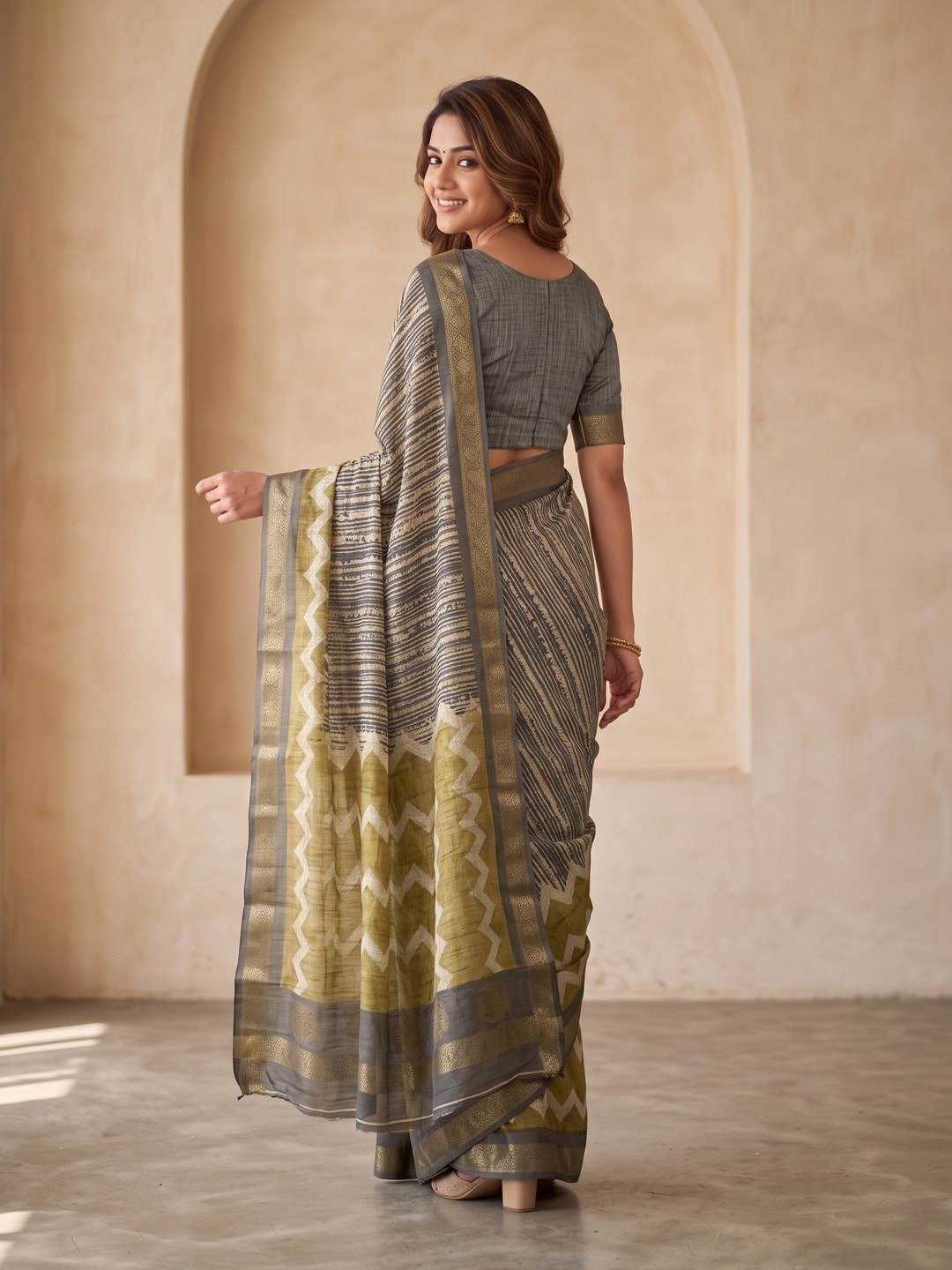 Peachmode Grey Dola Silk Digital Printed Saree With Zari Weave Border - Image 4