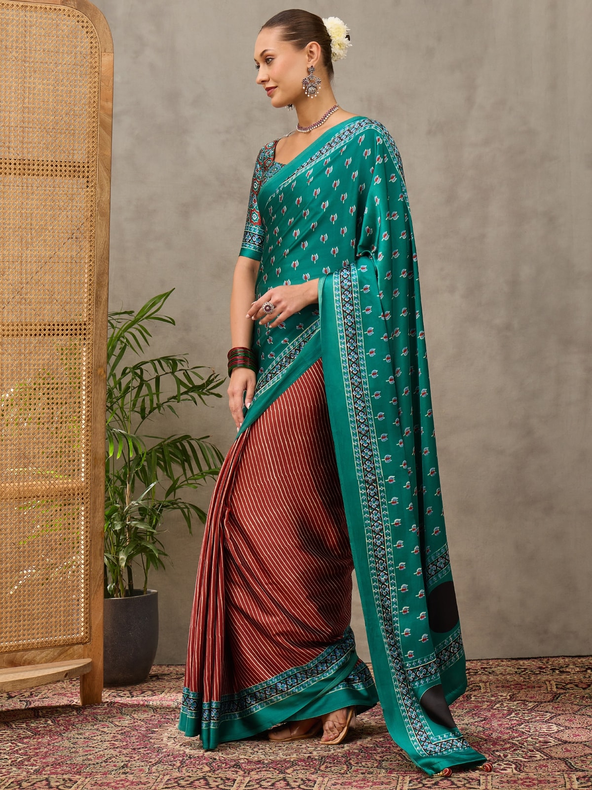 Peachmode Green Semi Modal Printed Saree With Ethnic Border
