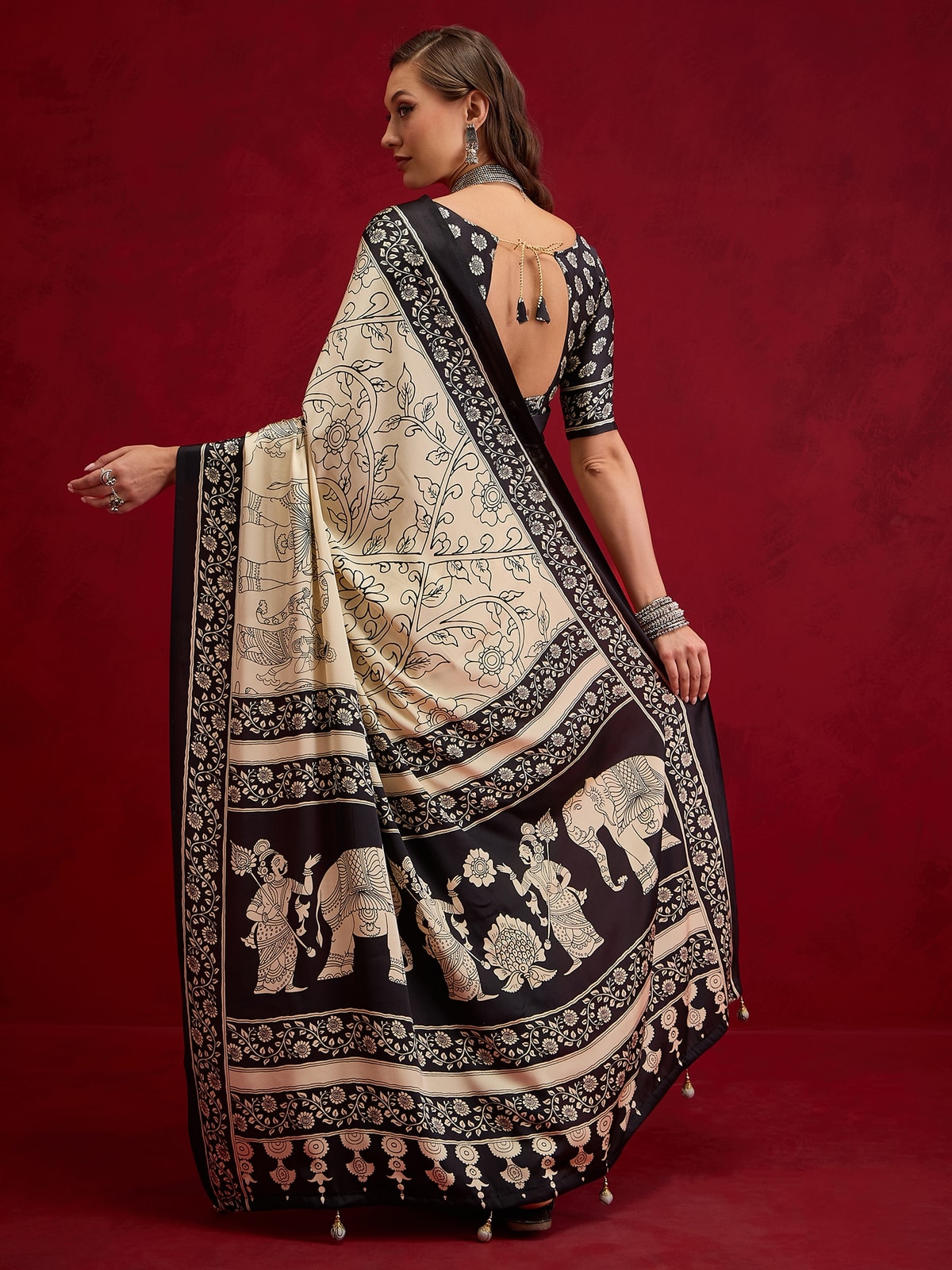 Peachmode Black Semi Modal Elephant Print Saree With Printed Border - Image 2