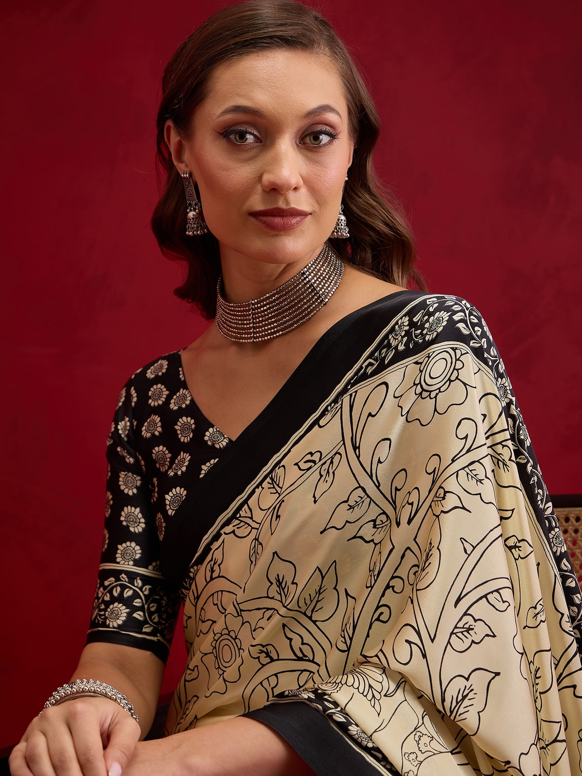 Peachmode Black Semi Modal Elephant Print Saree With Printed Border - Image 4