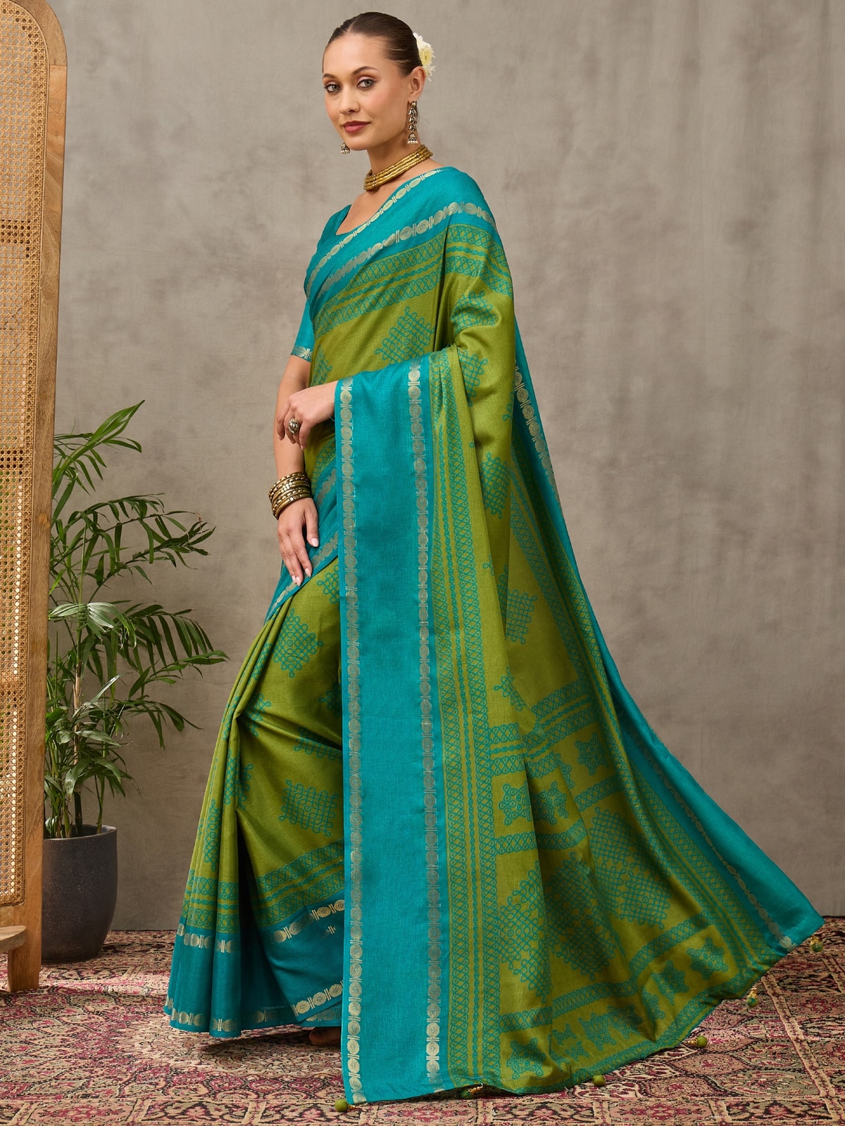 Peachmode Pista Tussar Silk Saree With Geometric Motif Pallu - Image 1