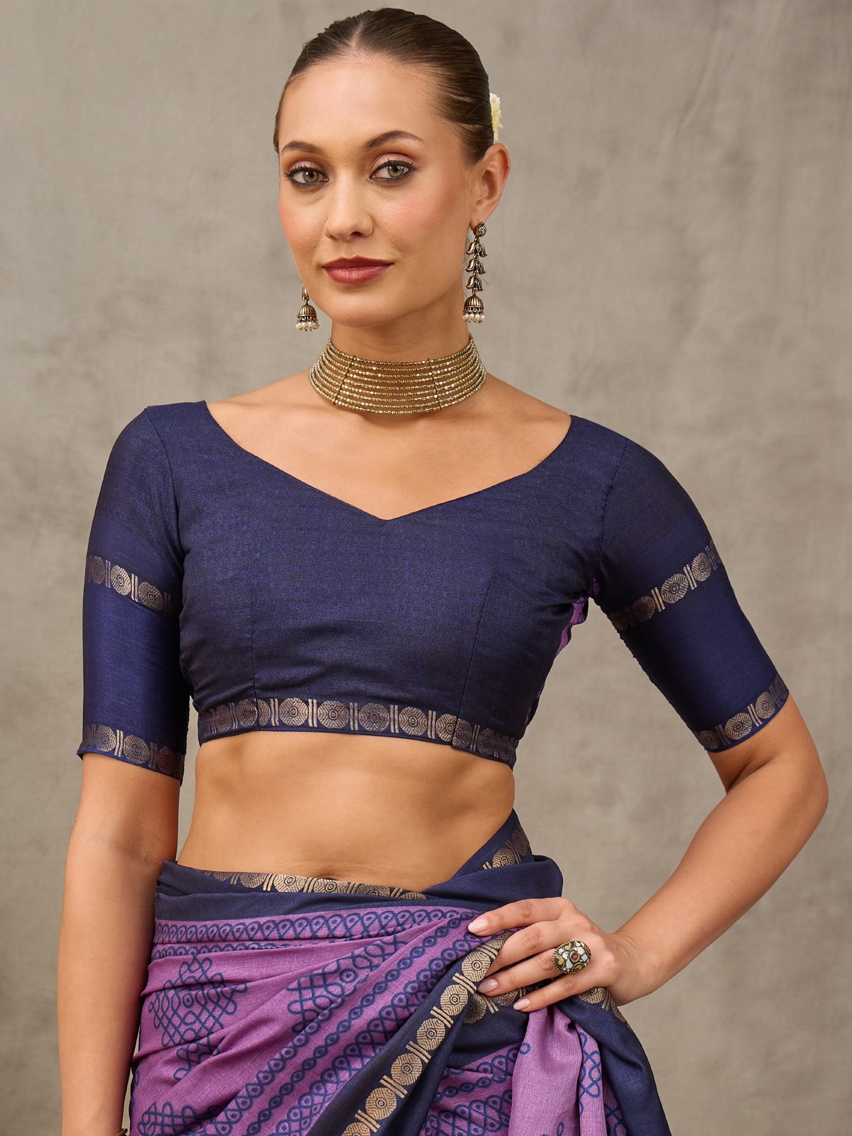 Peachmode Purple Tussar Silk Saree With Geometric Motif Pallu - Image 4