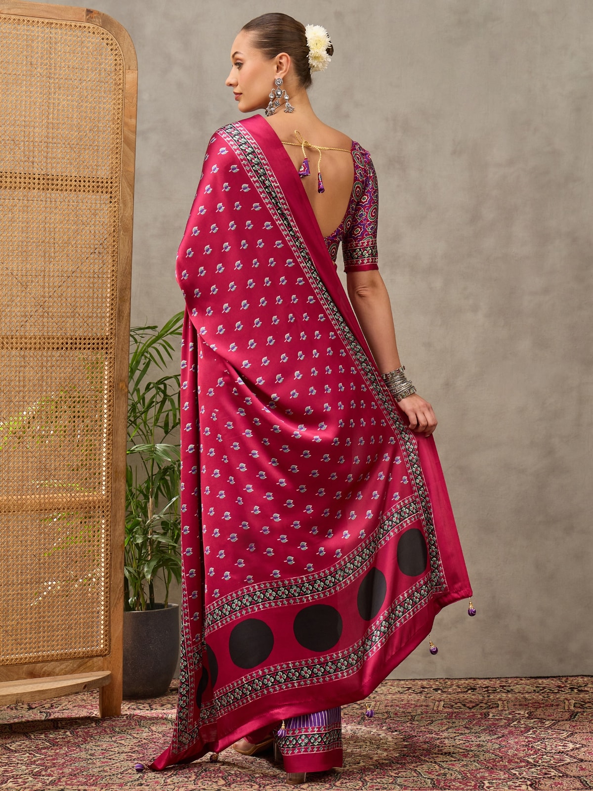 Peachmode Magenta Semi Modal Printed Saree With Ethnic Border - Image 2