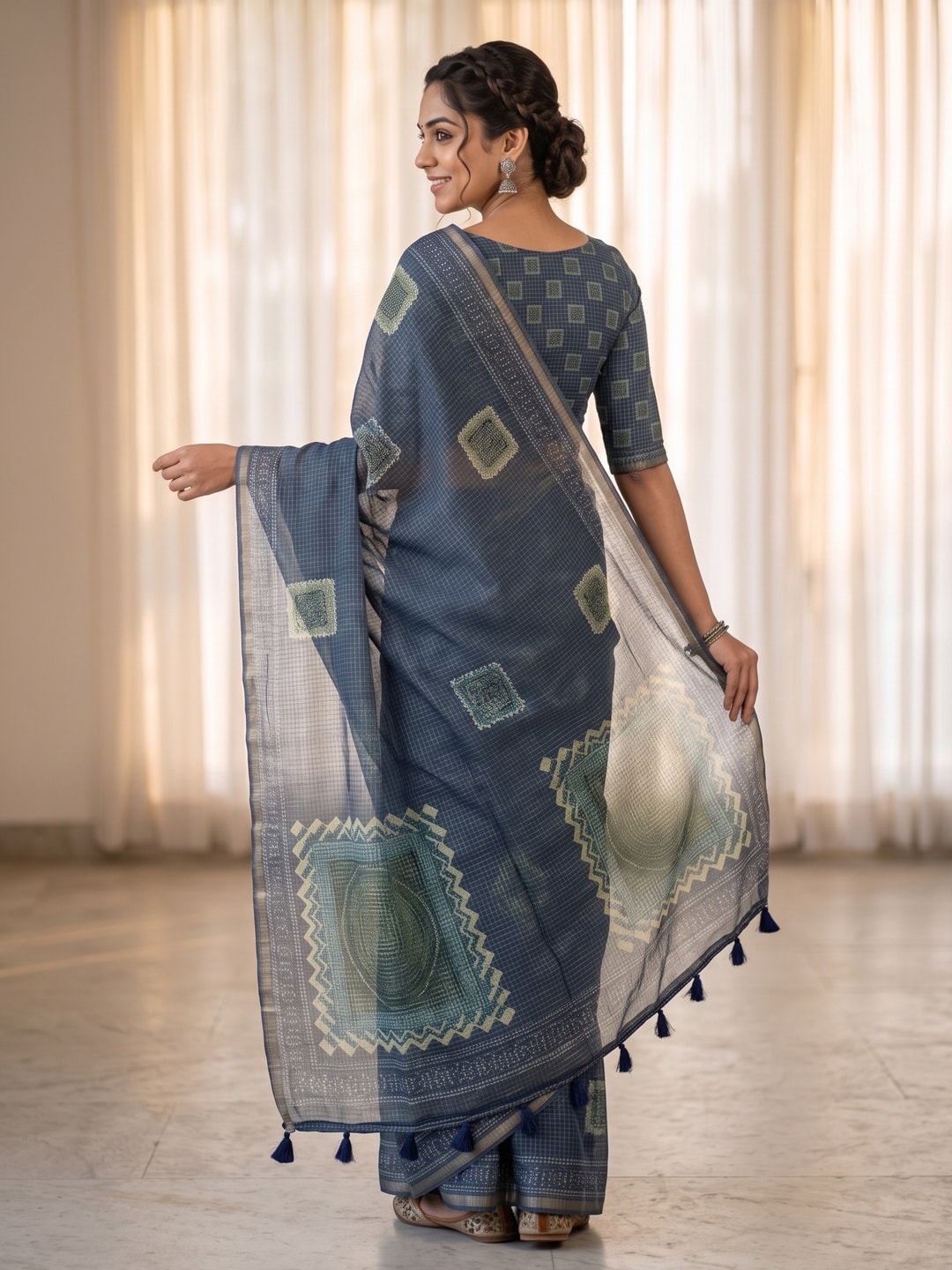 Peachmode Blue Kota Doria Digital Print Zari Check Cotton Saree With Square Motifs - Image 4