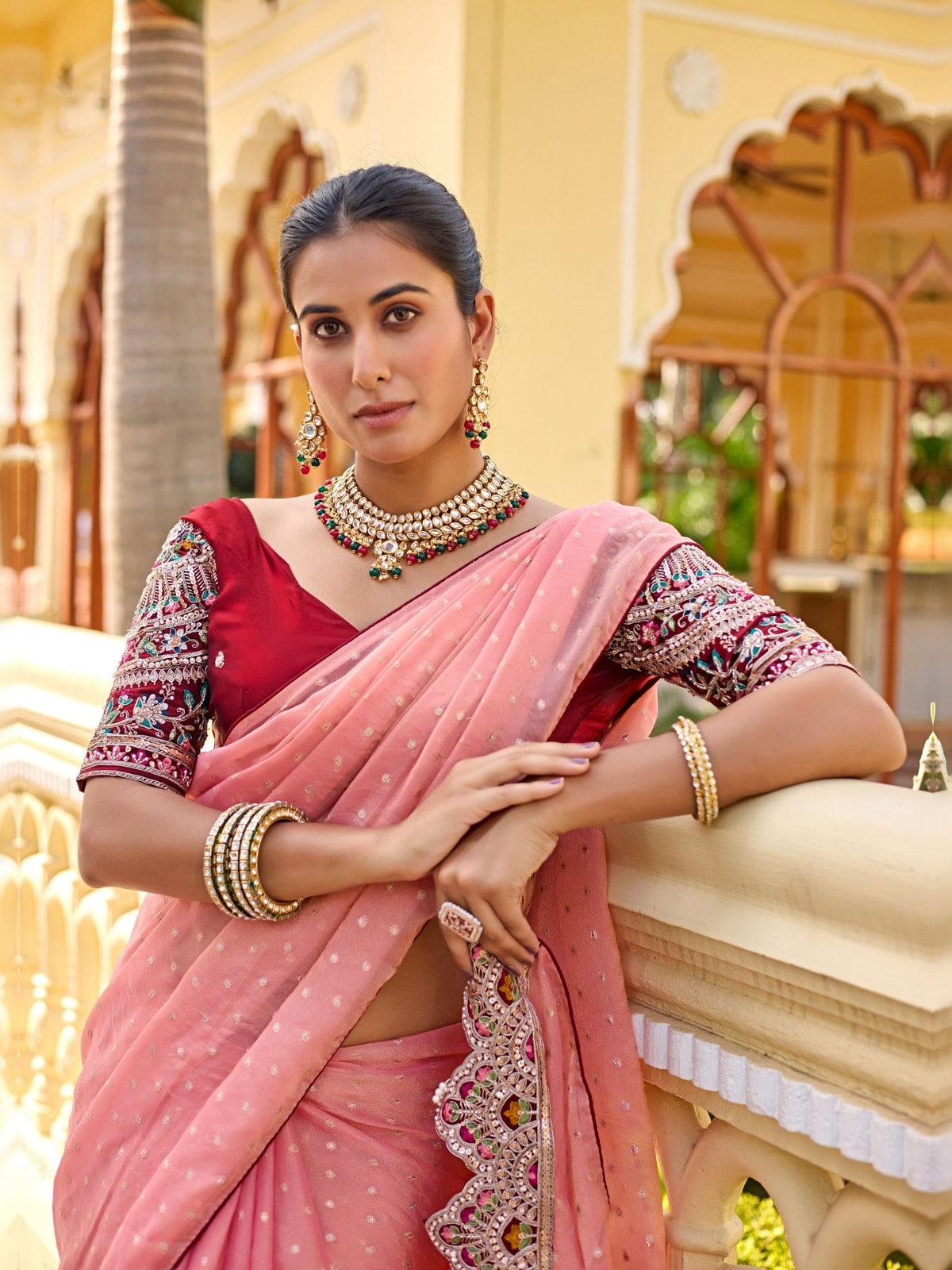 Peachmode Coral Bhutti Georgette Saree With Heavy Embroidered Scalloped Border - Image 4