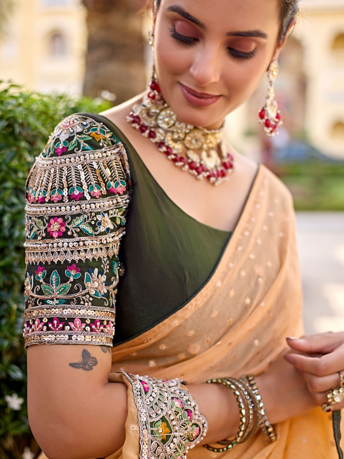 Peachmode Peach Bhutti Georgette Saree With Heavy Embroidered Scalloped Border - Image 5