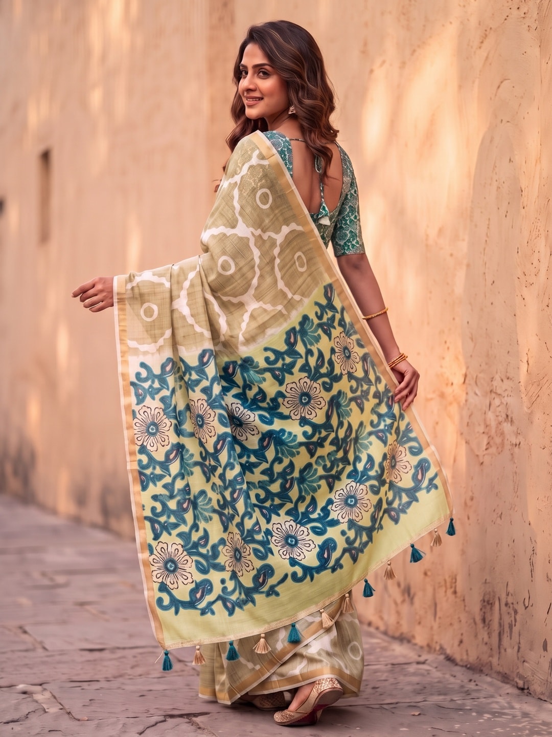 Peachmode Cream Abstract Printed Linen Saree With Jari Patti - Image 2