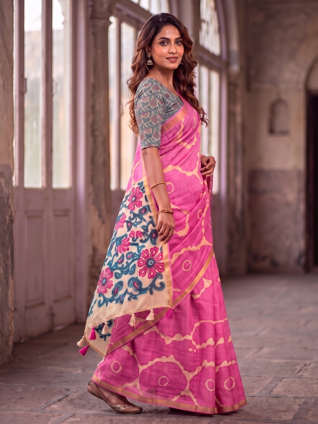 Peachmode Pink Abstract Printed Linen Saree With Jari Patti - Image 3