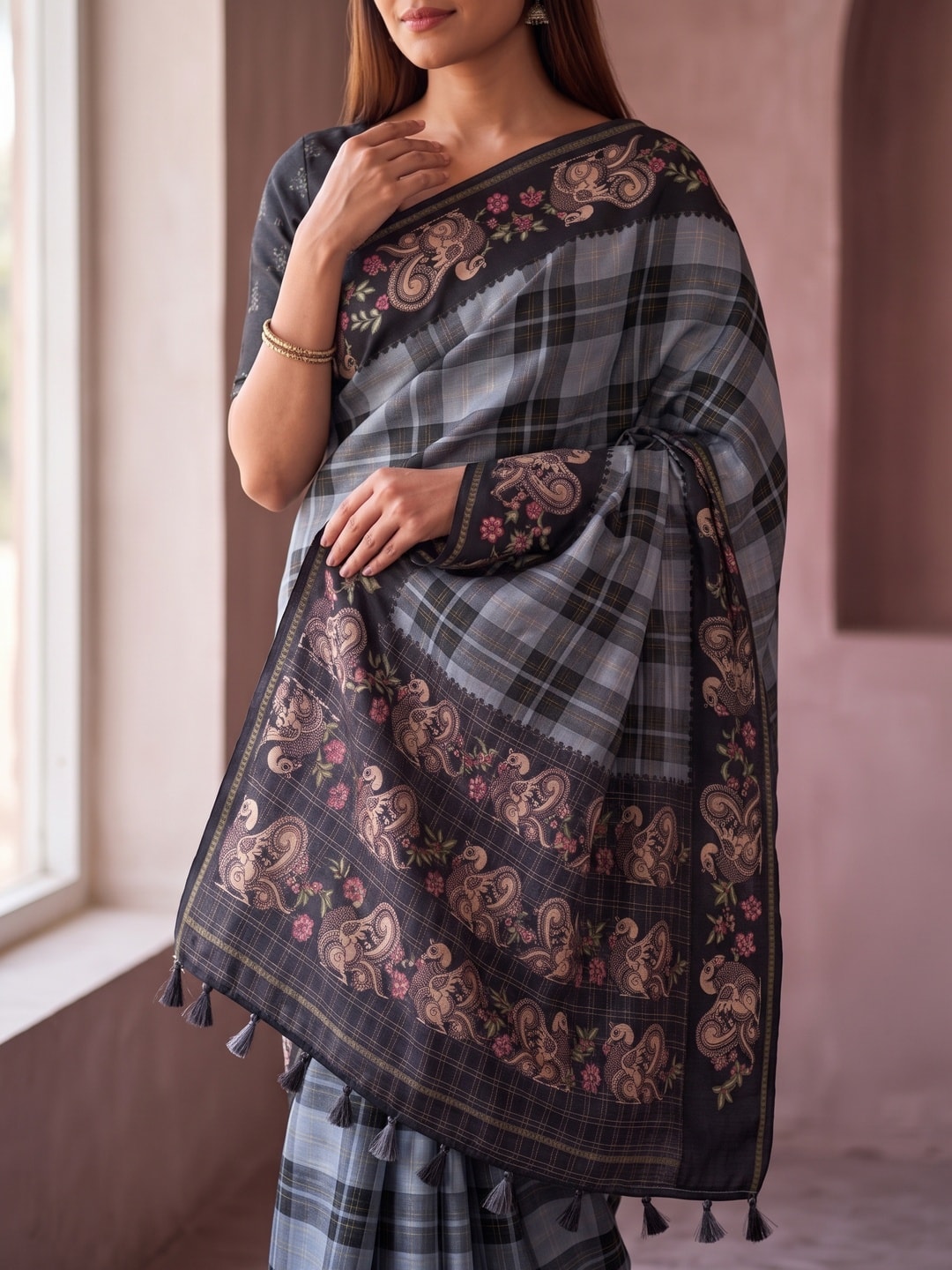 Peachmode Grey Kalamkari Peacock Border Check Tussar Saree With Tassels - Image 5