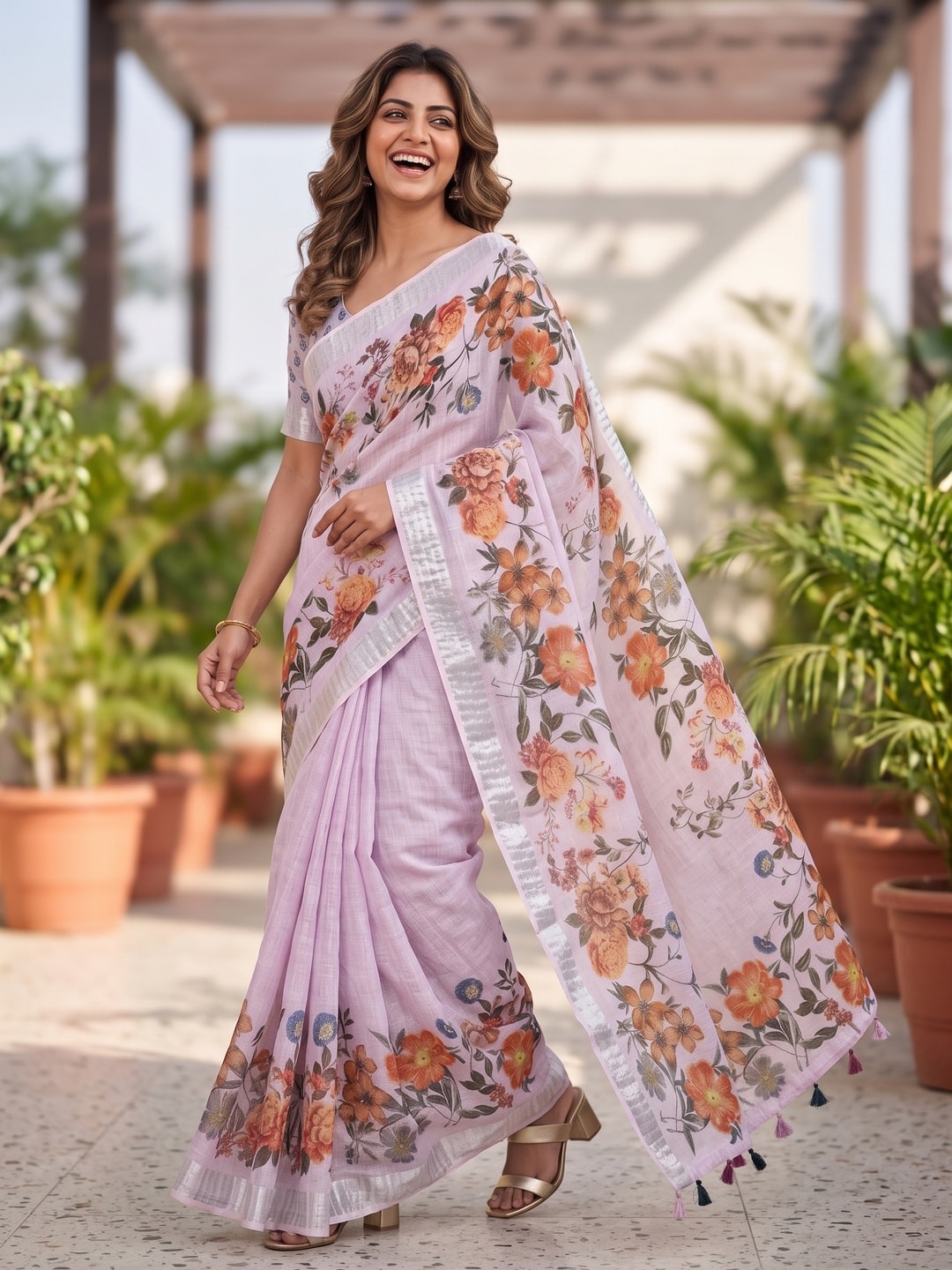 Peachmode Lilac Pure Linen Weave Saree With Chennur Cotton Print And Thread Mirror Work With Tassels - Image 4