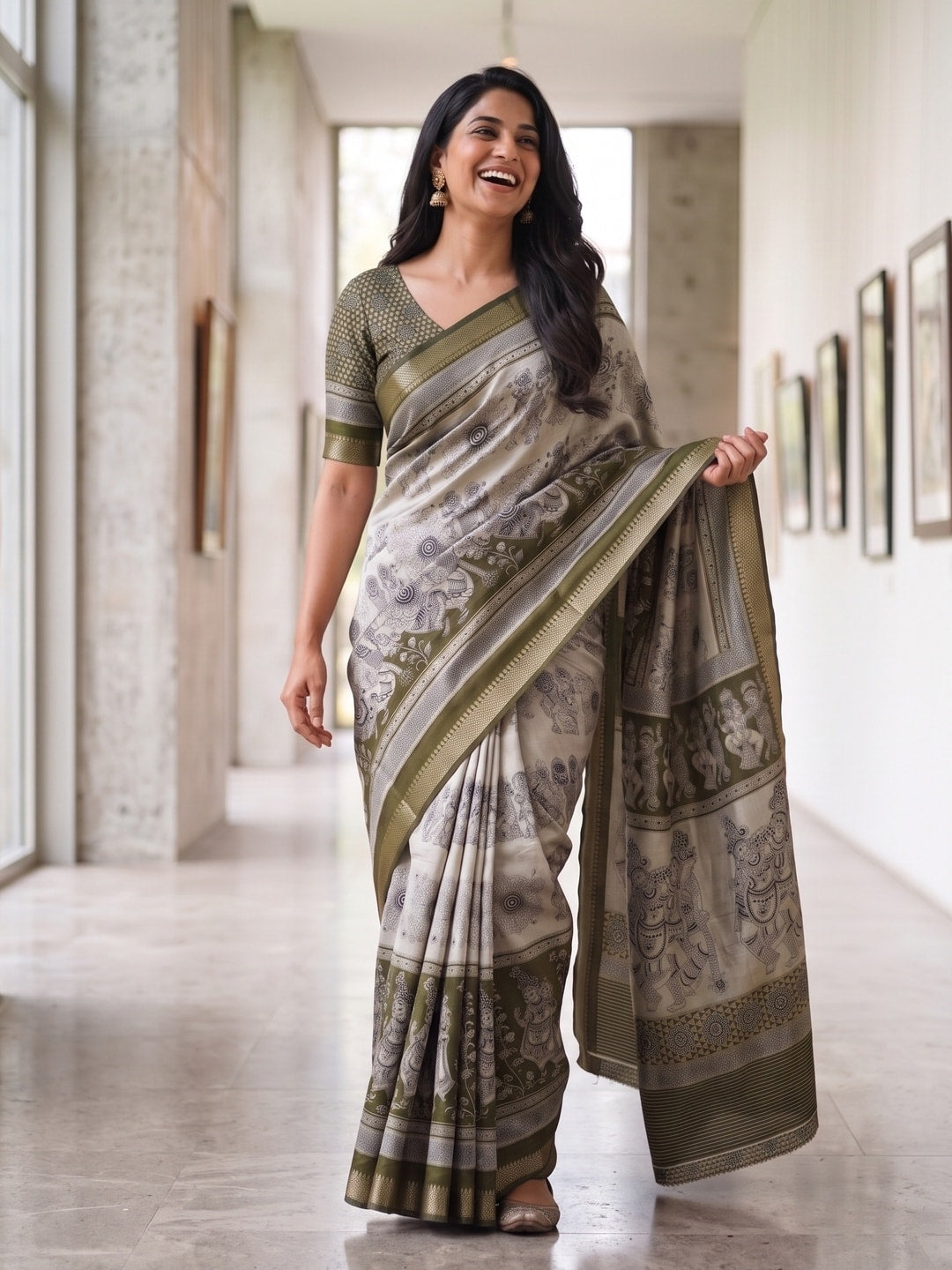 Peachmode Olive Green Maheshwari Silk Viscose Printed Saree With Zari Border And Kalamkari Pallu - Image 4