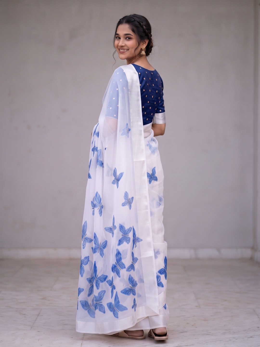Peachmode White & Royal Blue Fine Viscose Georgette Saree With Fancy Butterfly Foil Print And Pure Silk Handwork Blouse - Image 2