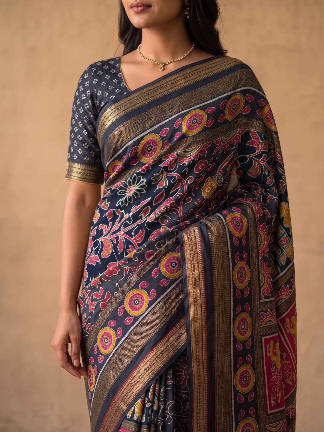 Peachmode Black Maheshwari Silk Viscose Printed Saree With Zari Border And Kalamkari Pallu - Image 5