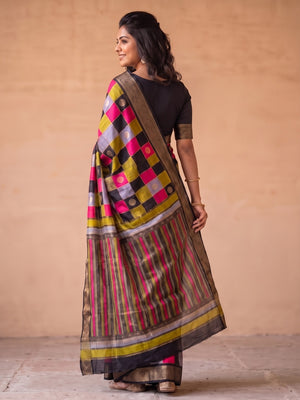 Peachmode Pink Marshmallow Self Jacquard Weaving Saree With Fancy Foil Print Multicolour Check Design - Image 2