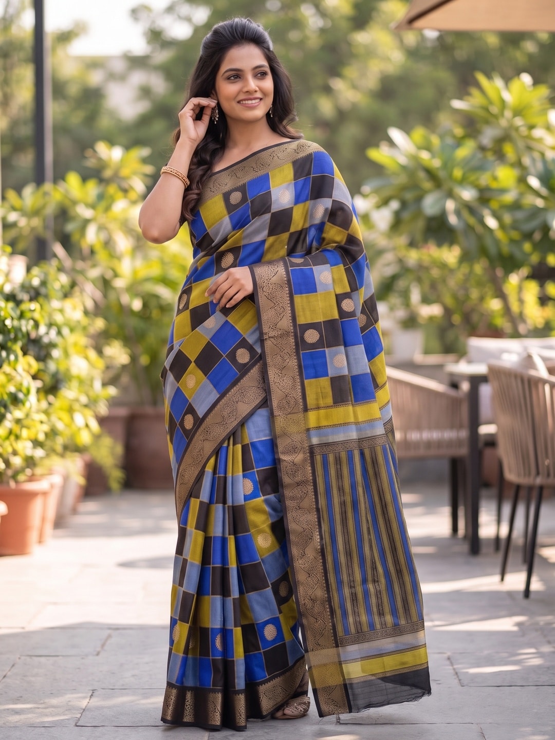 Peachmode Royal Blue Marshmallow Self Jacquard Weaving Saree With Fancy Foil Print Multicolour Check Design - Image 4