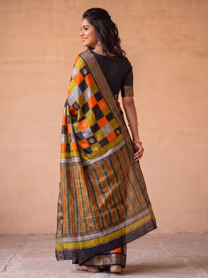 Peachmode Orange Marshmallow Self Jacquard Weaving Saree With Fancy Foil Print Multicolour Check Design - Image 2