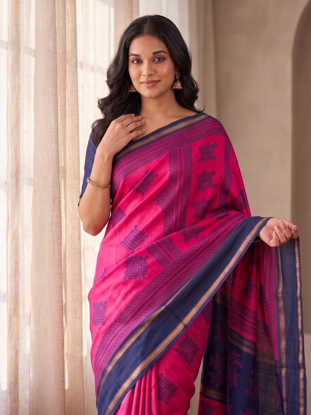 Peachmode Pink Tussar Silk Saree With Kashmiri Kolam Print, Rich Pallu And Contrast Gadwal Border - Image 5