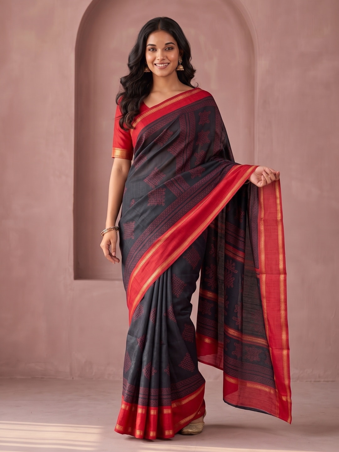 Peachmode Black Tussar Silk Saree With Kashmiri Kolam Print, Rich Pallu And Contrast Gadwal Border - Image 1