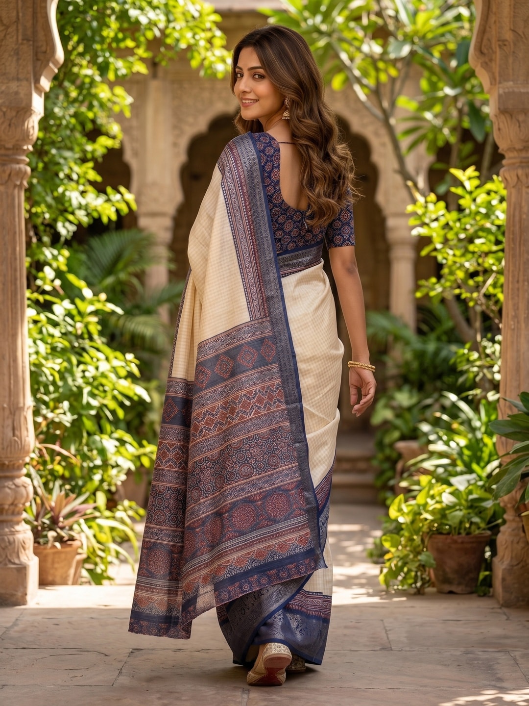 Peachmode Navy Blue Pure Cotton Silk Saree With Ricco Zari Jacquard And Chennur Ethnic Print Pallu - Image 2