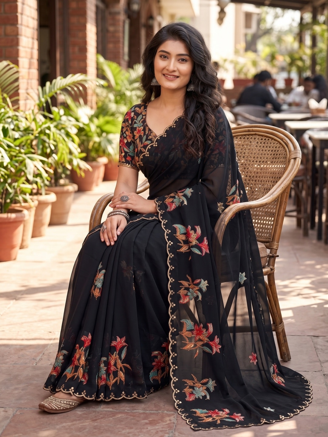 Peachmode Black Floral Printed Georgette Saree With Foil Border - Image 4