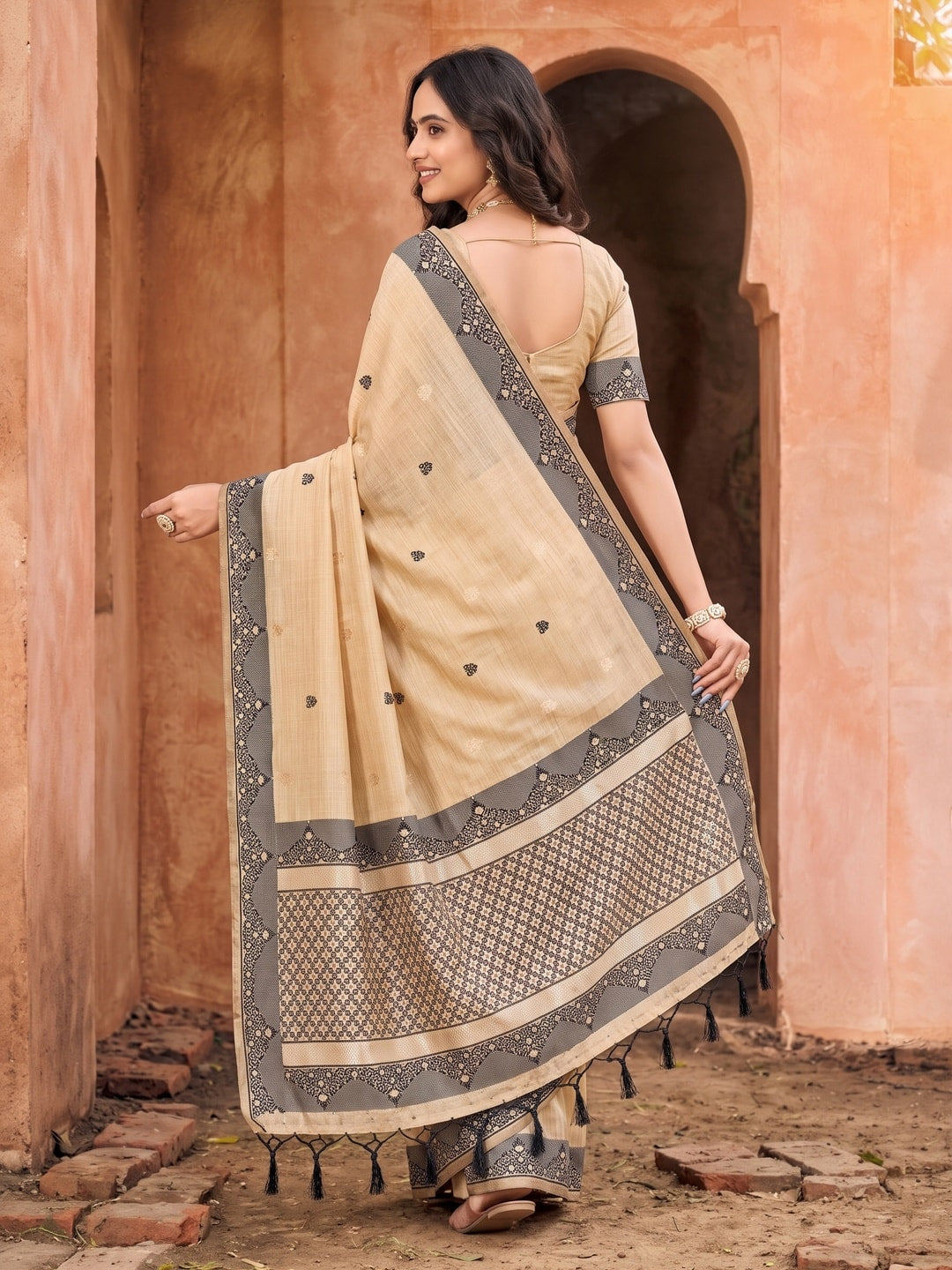 Peachmode Beige with Black Assam Silk Saree With Geometric Woven Border, Contrast Pallu & Buta Motifs - Image 2
