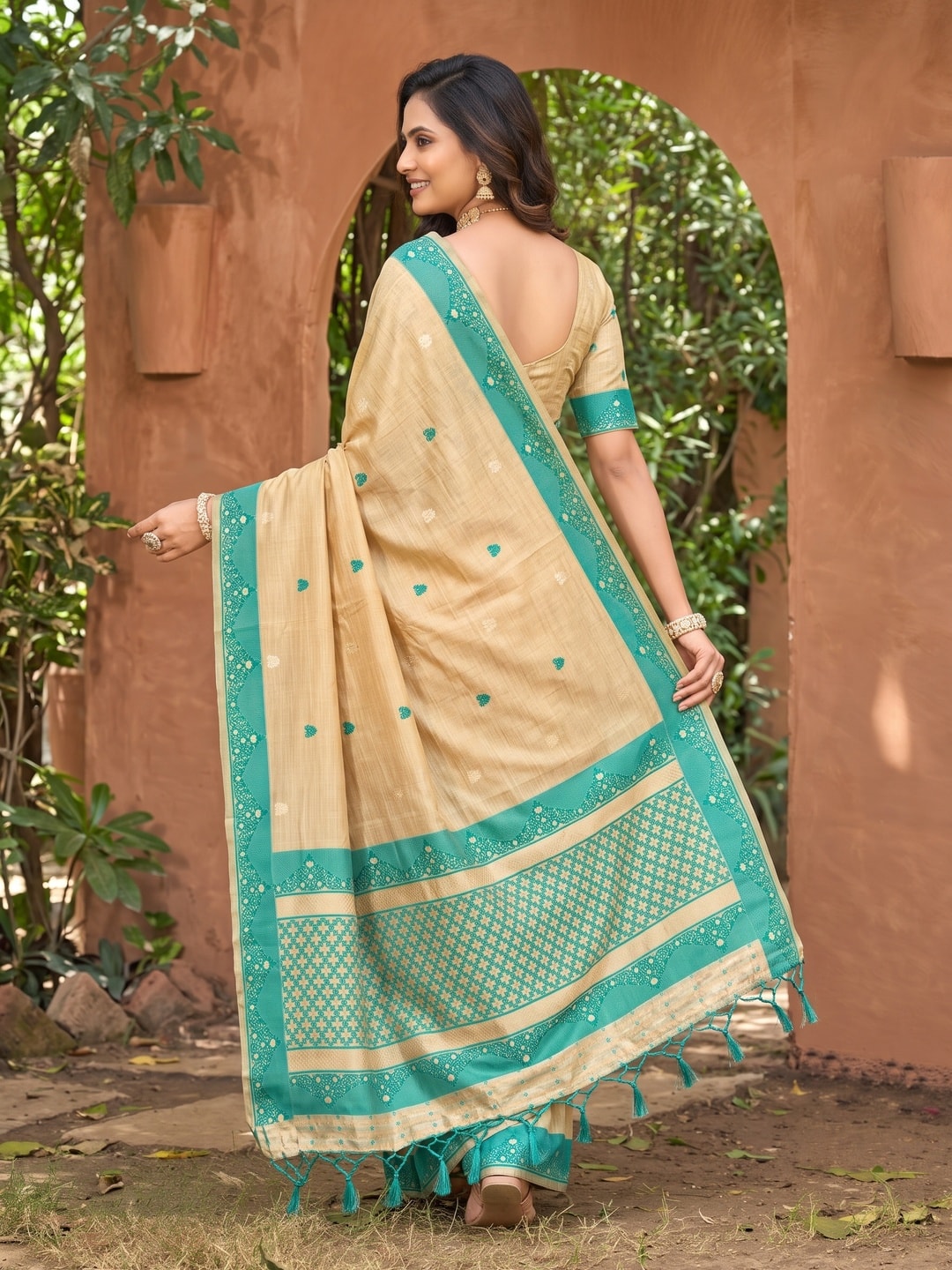 Peachmode Beige with Teal Blue Assam Silk Saree With Geometric Woven Border, Contrast Pallu & Buta Motifs - Image 2