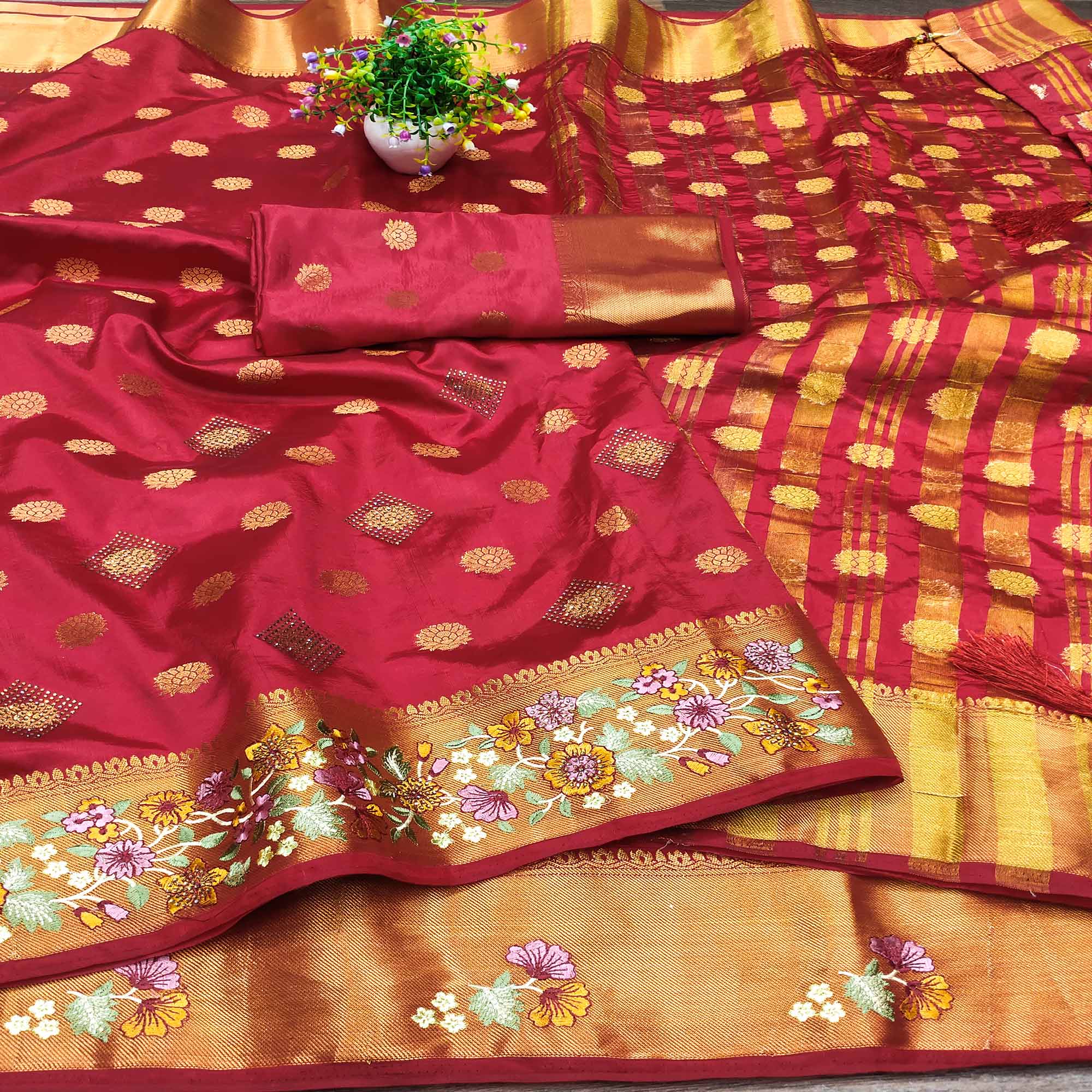 Red Zari Woven Jacquard Saree With Embroidery Border