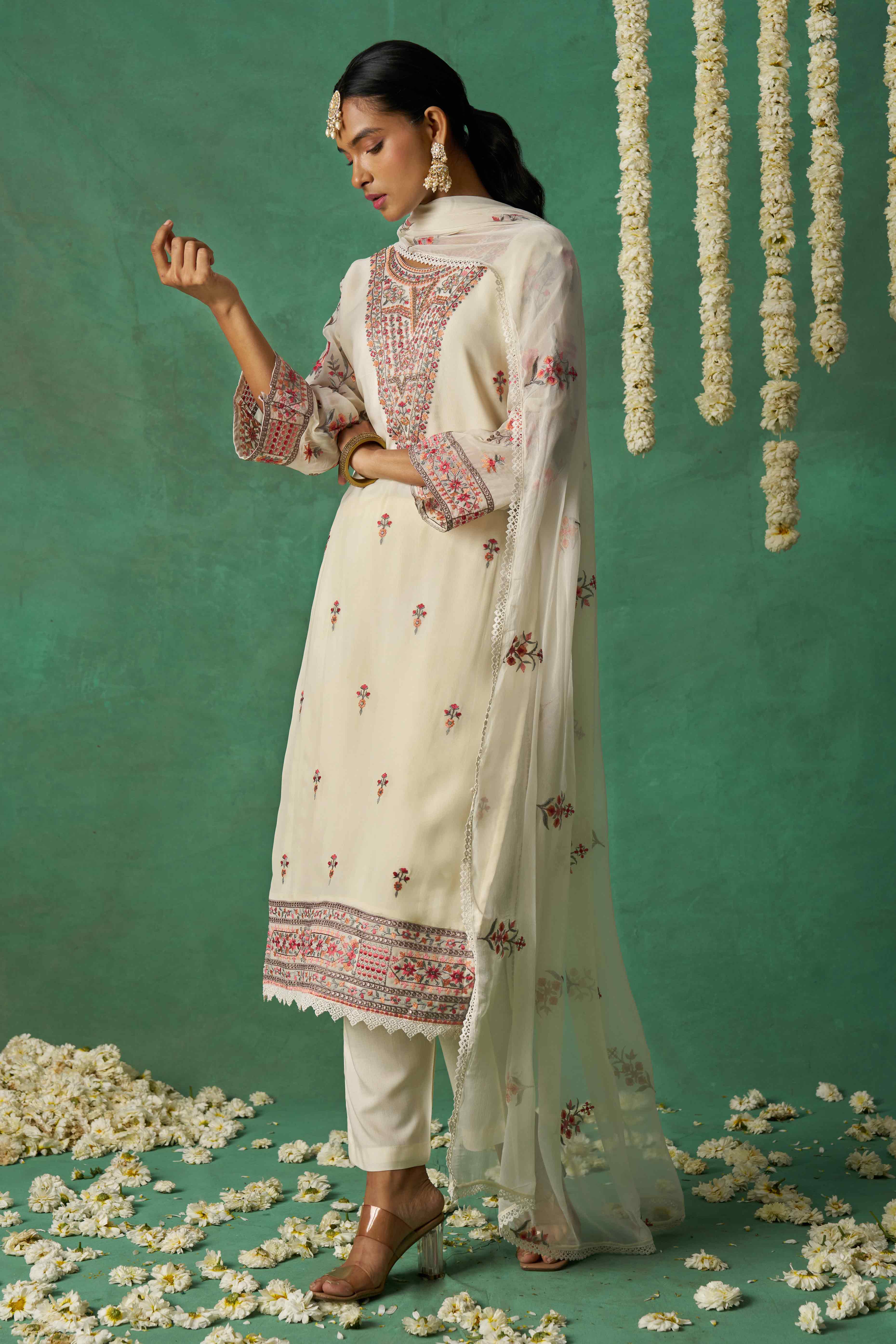 Offwhite Floral Sequins Embroidered Organza Semi Stitched Suit