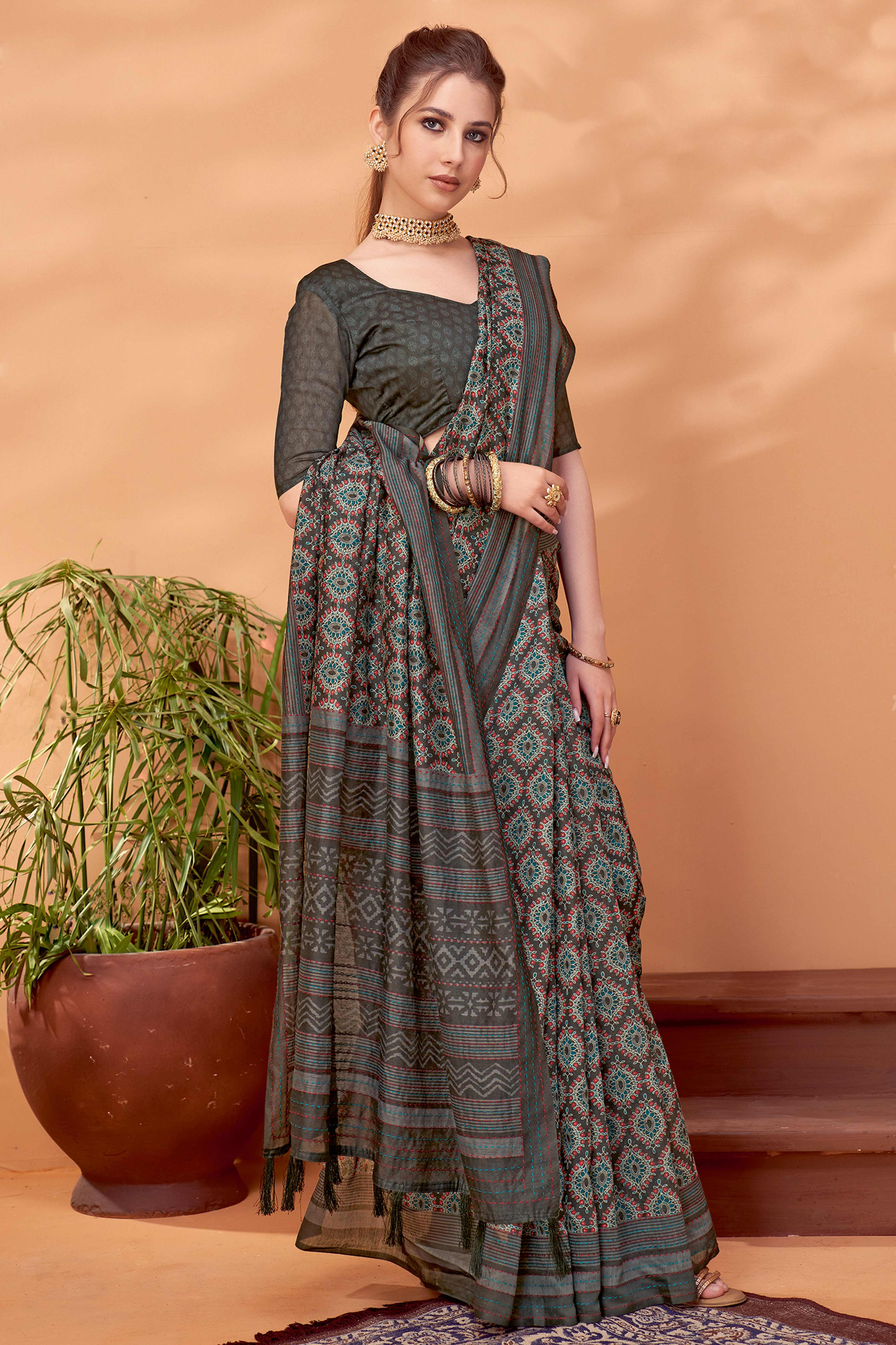 Grey Handfeel Cotton Silk Saree Adorned with Traditional Ajrakh Motifs