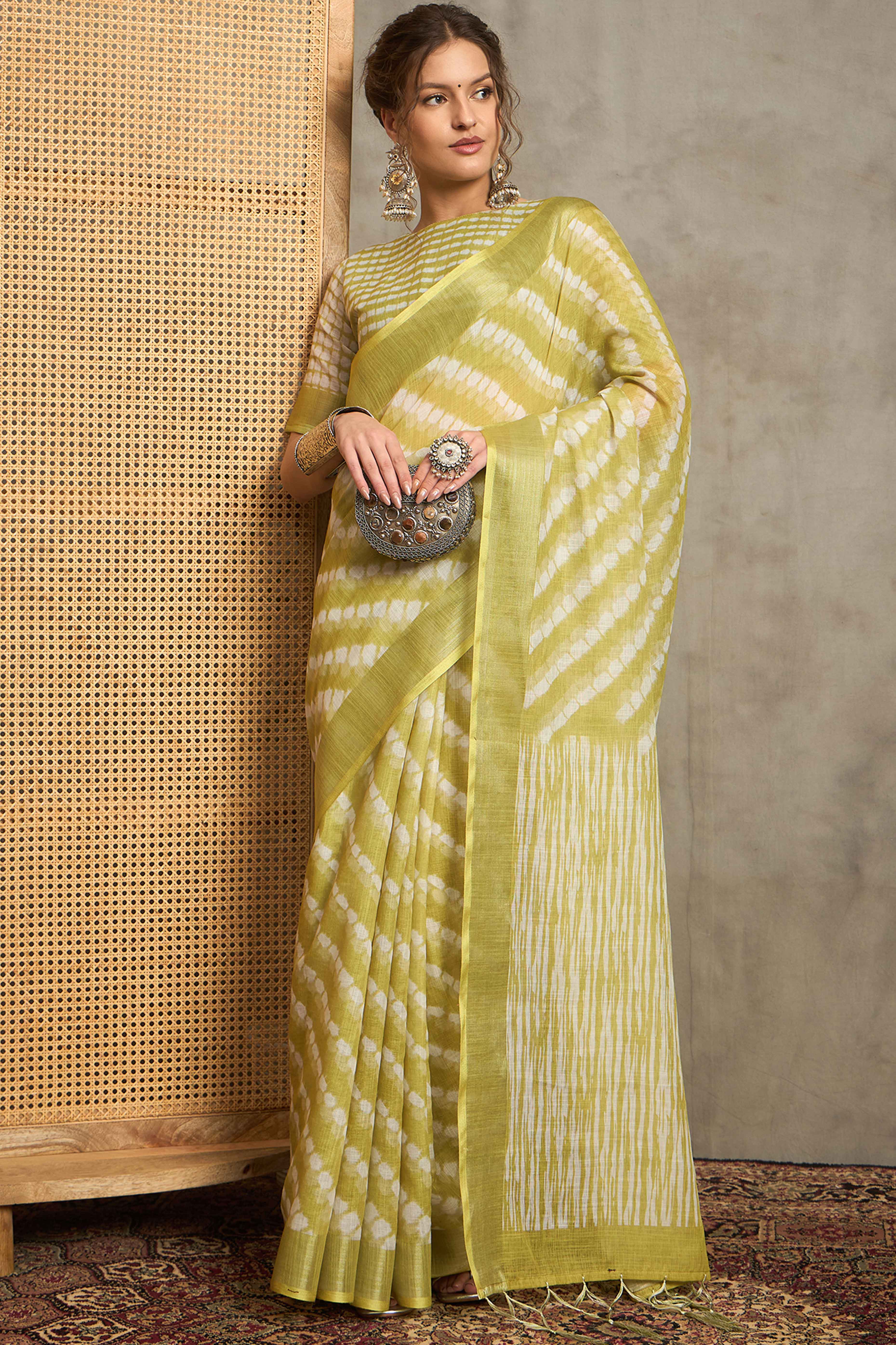 Green Pure Linen Saree with Intricate Zari Work