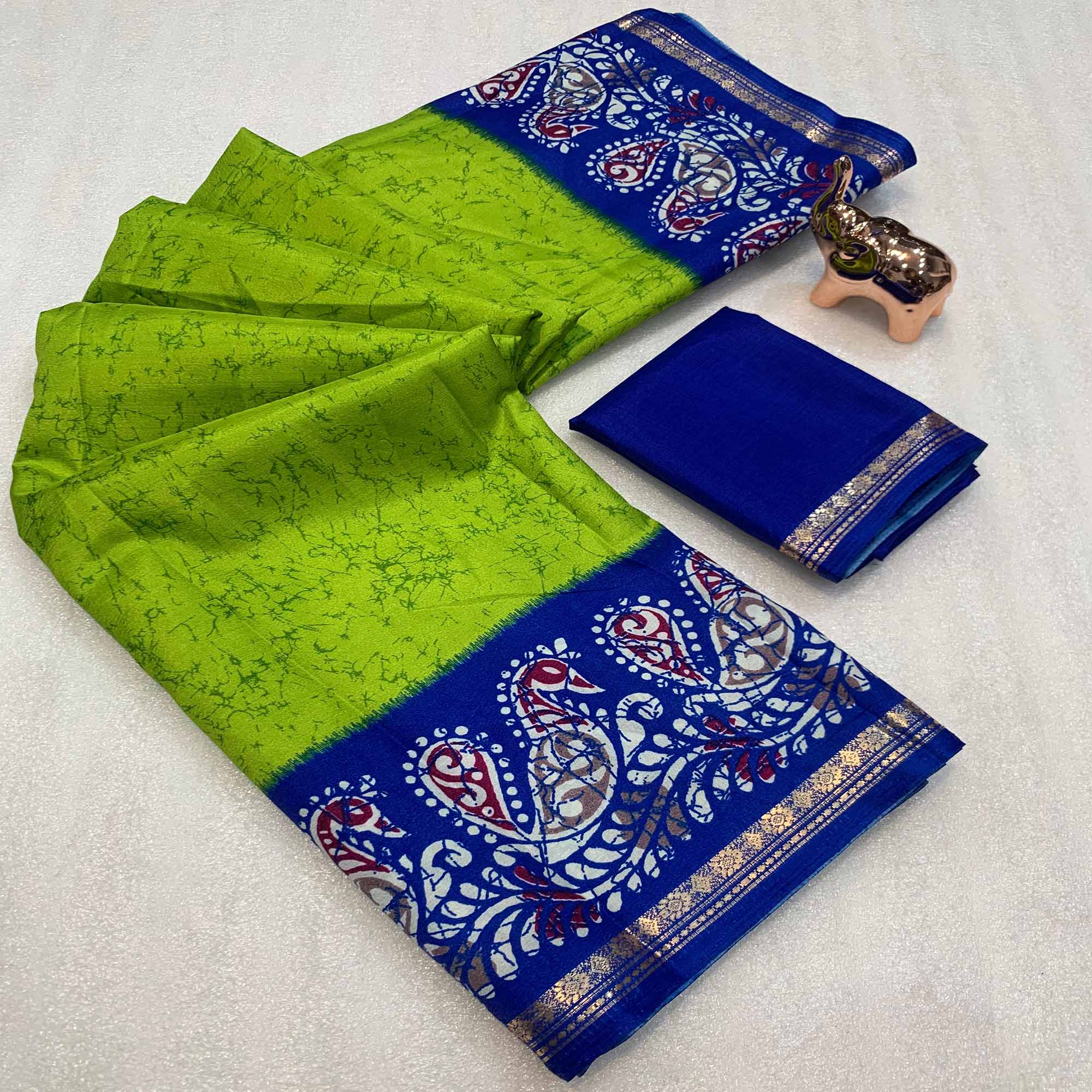 Green & Blue Abstract Printed Dola Silk Saree Enhanced With Kalamkari Art Pallu