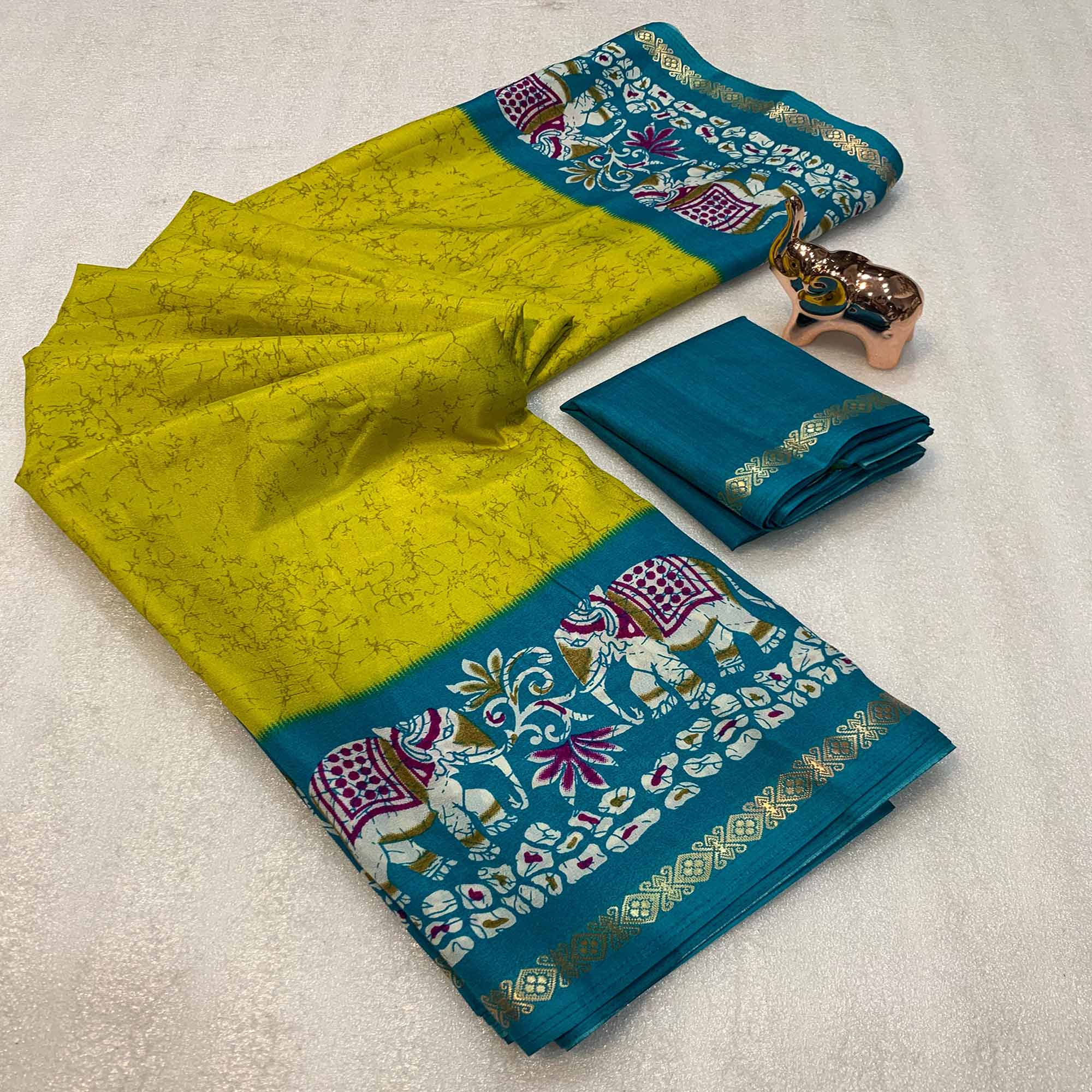 Lemon Green Dola Silk Saree With Abstract Patterns And Kalamkari Pallu Art