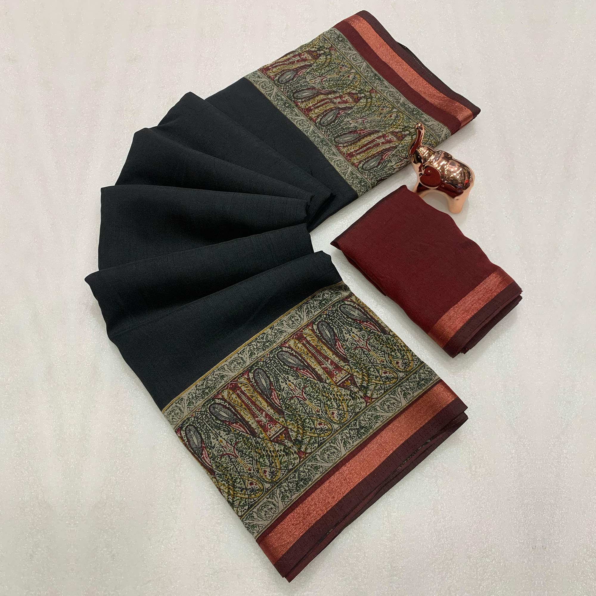 Black Solid Maheshwari Silk Blend Saree Adorned With Ajrakh Print & Two Tone Finish