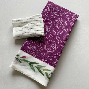 Chic Wine Linen Saree Featuring Bandhani & Floral Digital Prints