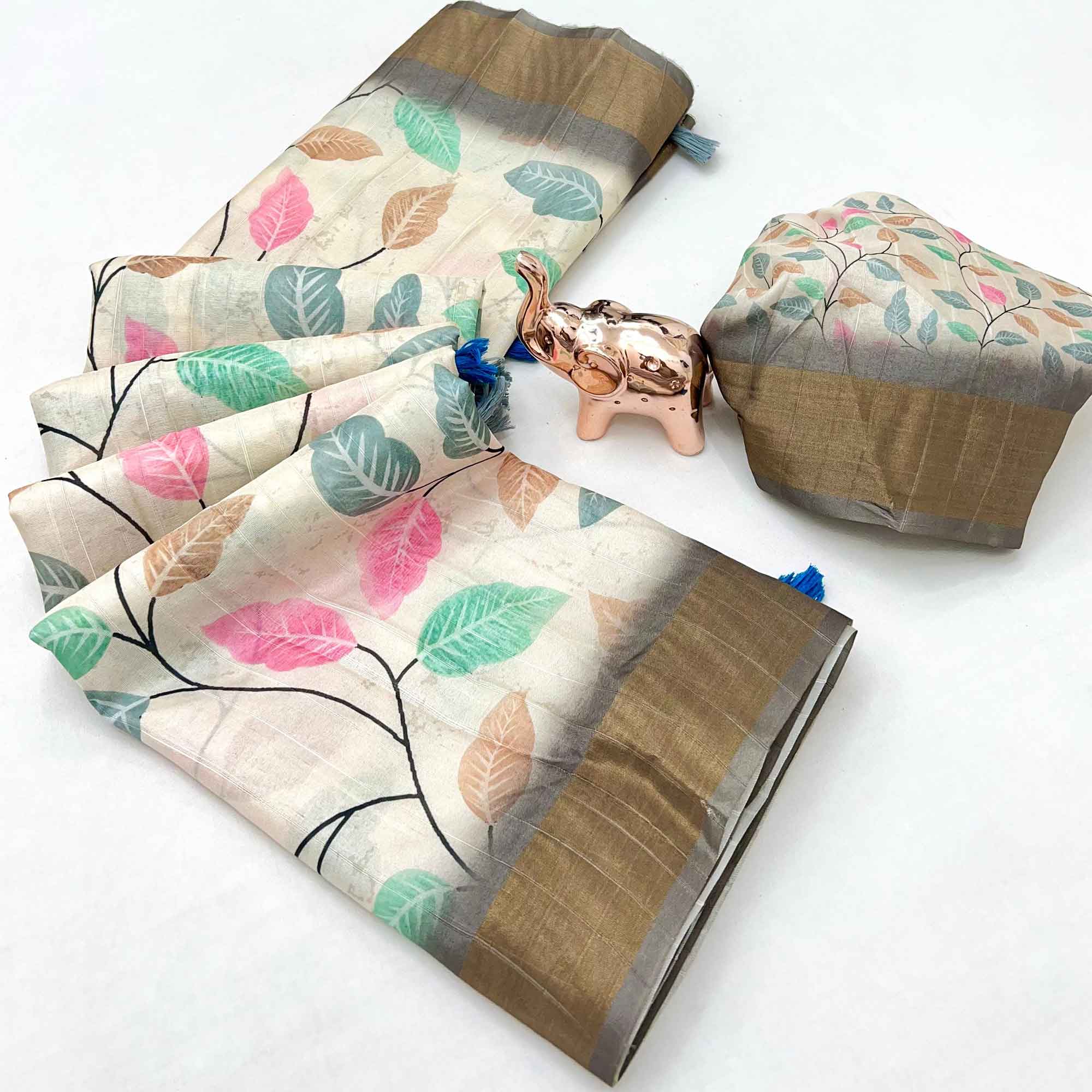 Premium Off White Saree with Floral Print and Traditional Zari Border Detailing