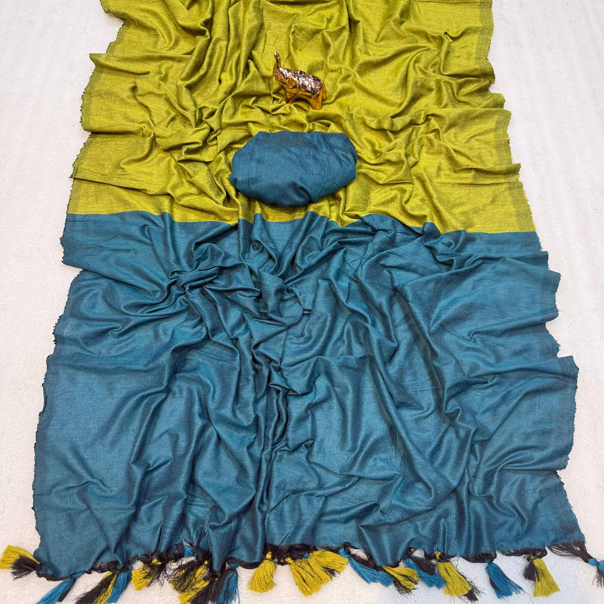 Charming Green & Peacock Blue Solid Handwoven Pure Mul Cotton Saree With Tassel Pallu