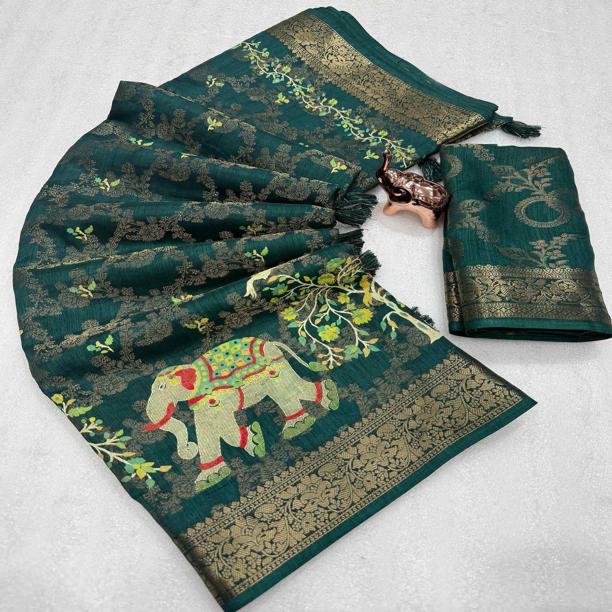 Exquisite Green Floral Weaving Tusser Silk Jacquard Saree Highlighted With Elephant Motif Pallu