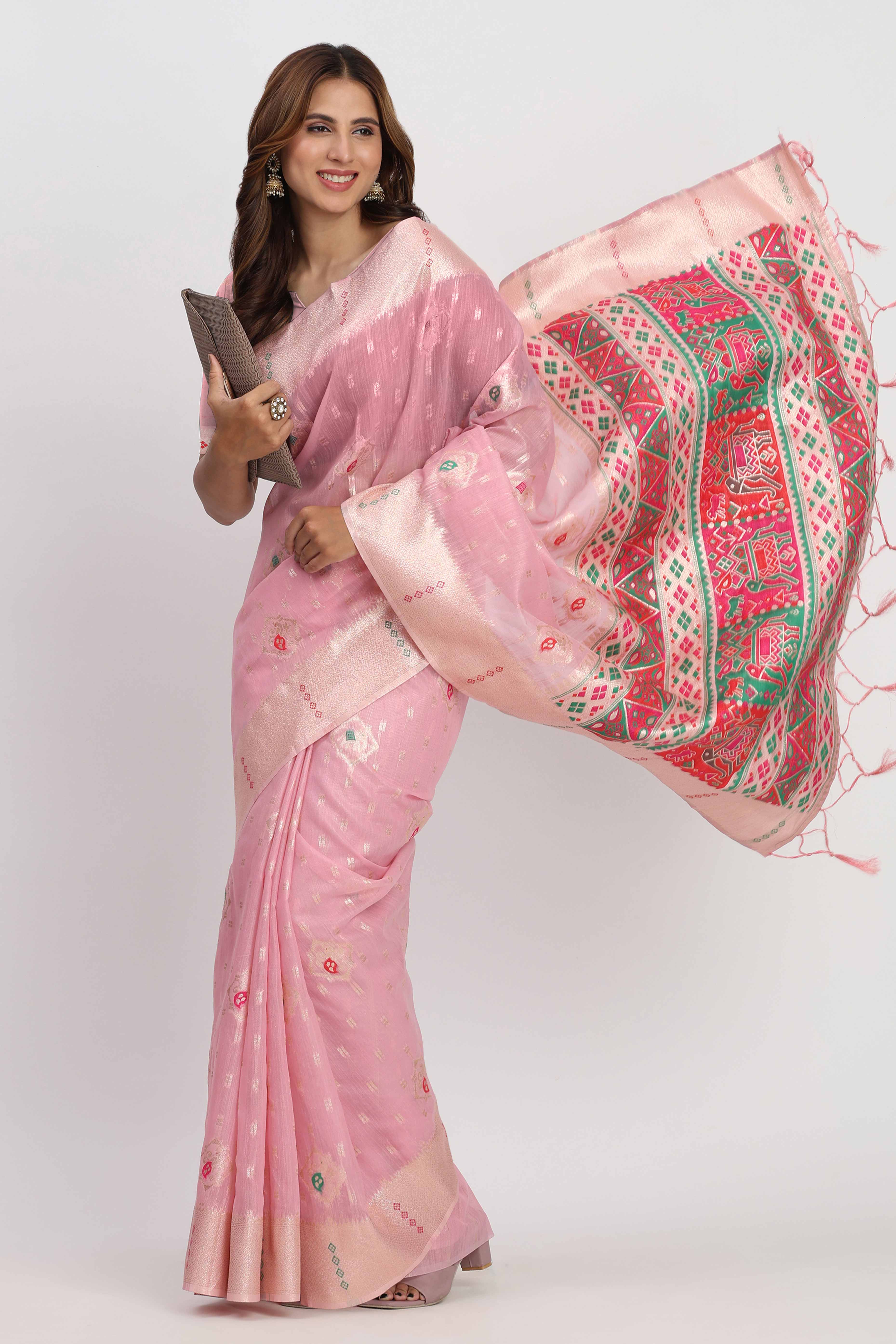 Shimmering Light Pink linen Cotton Saree Embellished With Rich Zari Weaving And Tassels Pallu