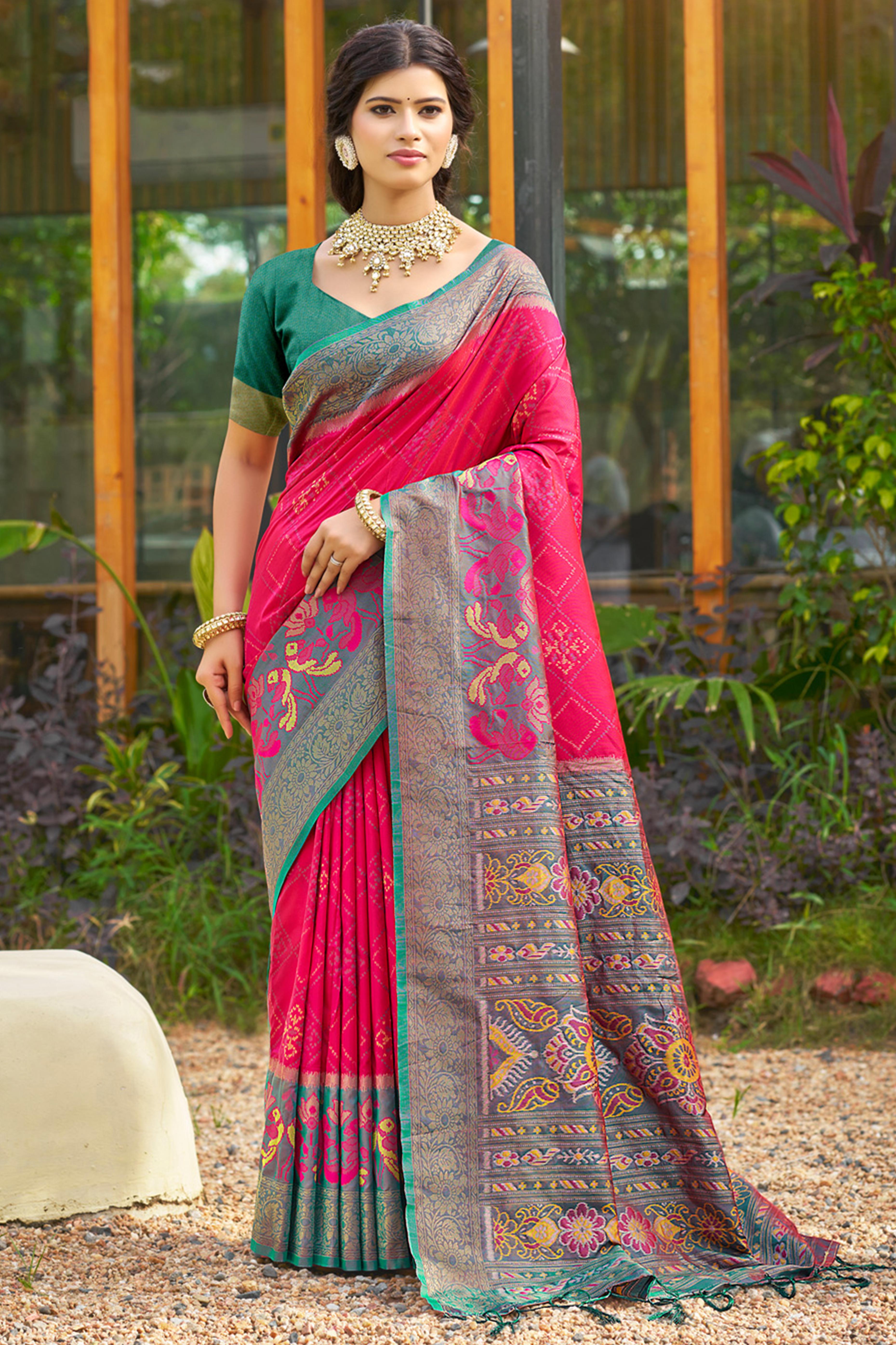 Graceful Pink Pochampally Silk Blend Saree Adorned With Floral Weaving & Stylish Tassel Pallu