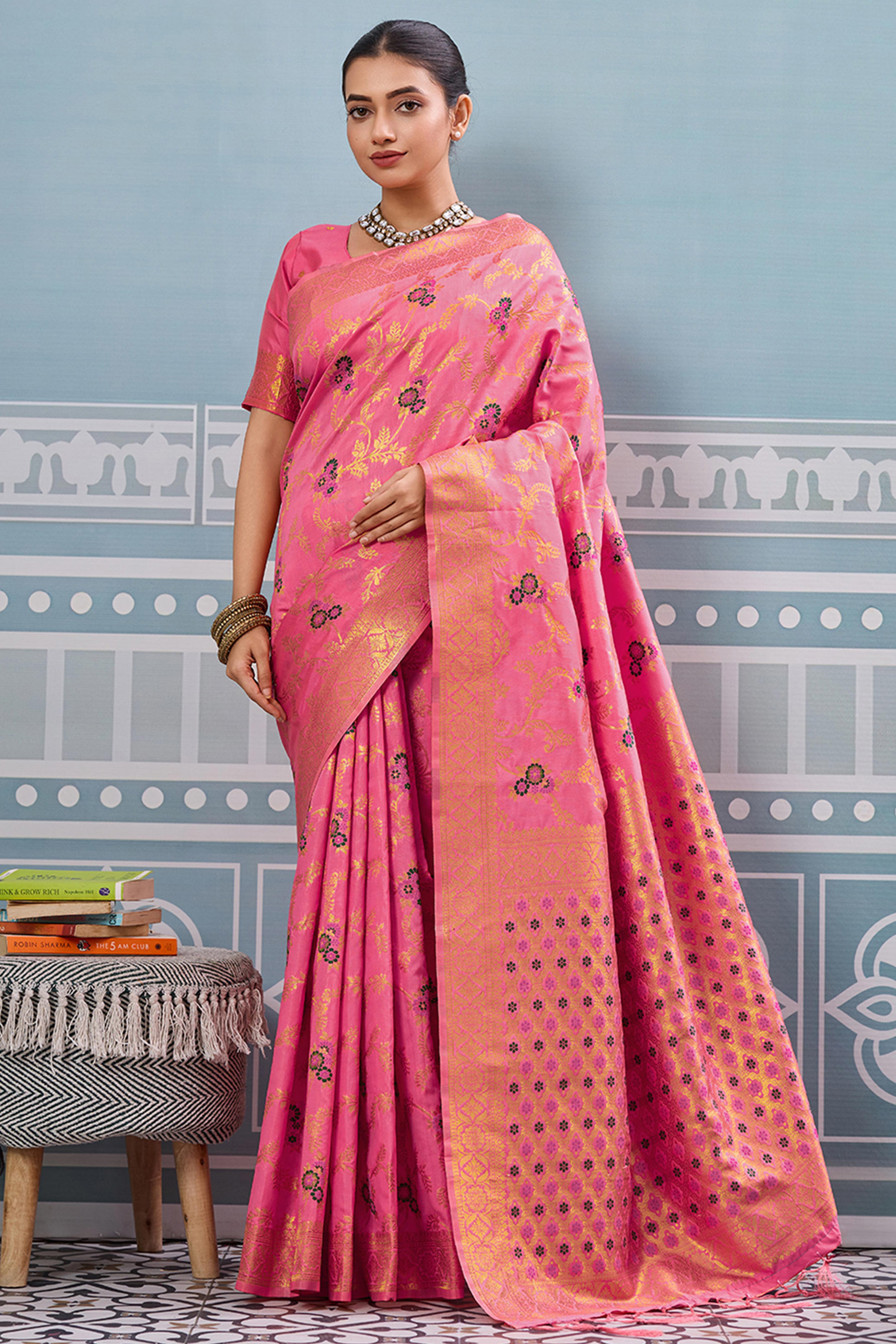 Majestic Bloom Pink Floral Zari Weaving Silk Blend Saree With Elegant Tassel Pallu