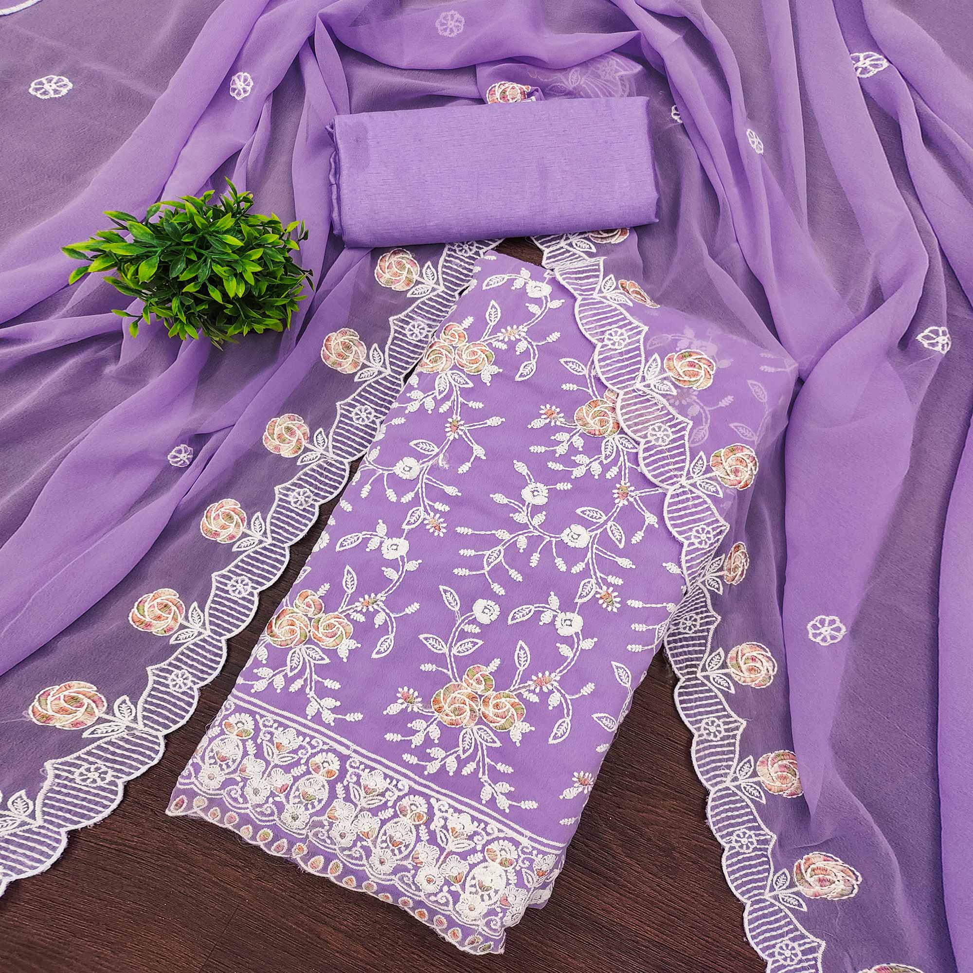 Lavender Georgette Dress Material Highlighted With Floral Thread Embroidery