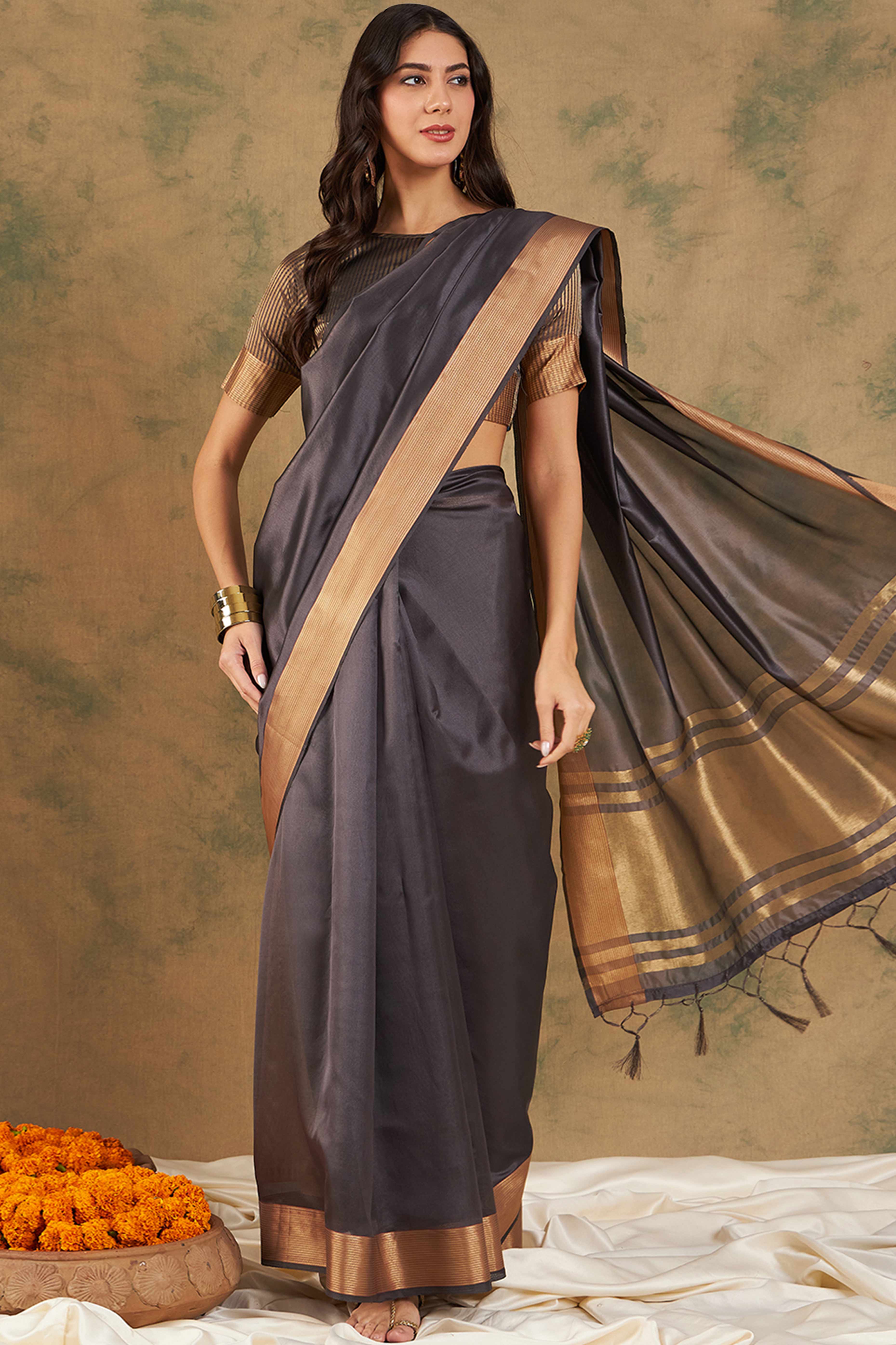 Grey Organza Saree In Organza With Delicate Weaving Border And Tassel Details