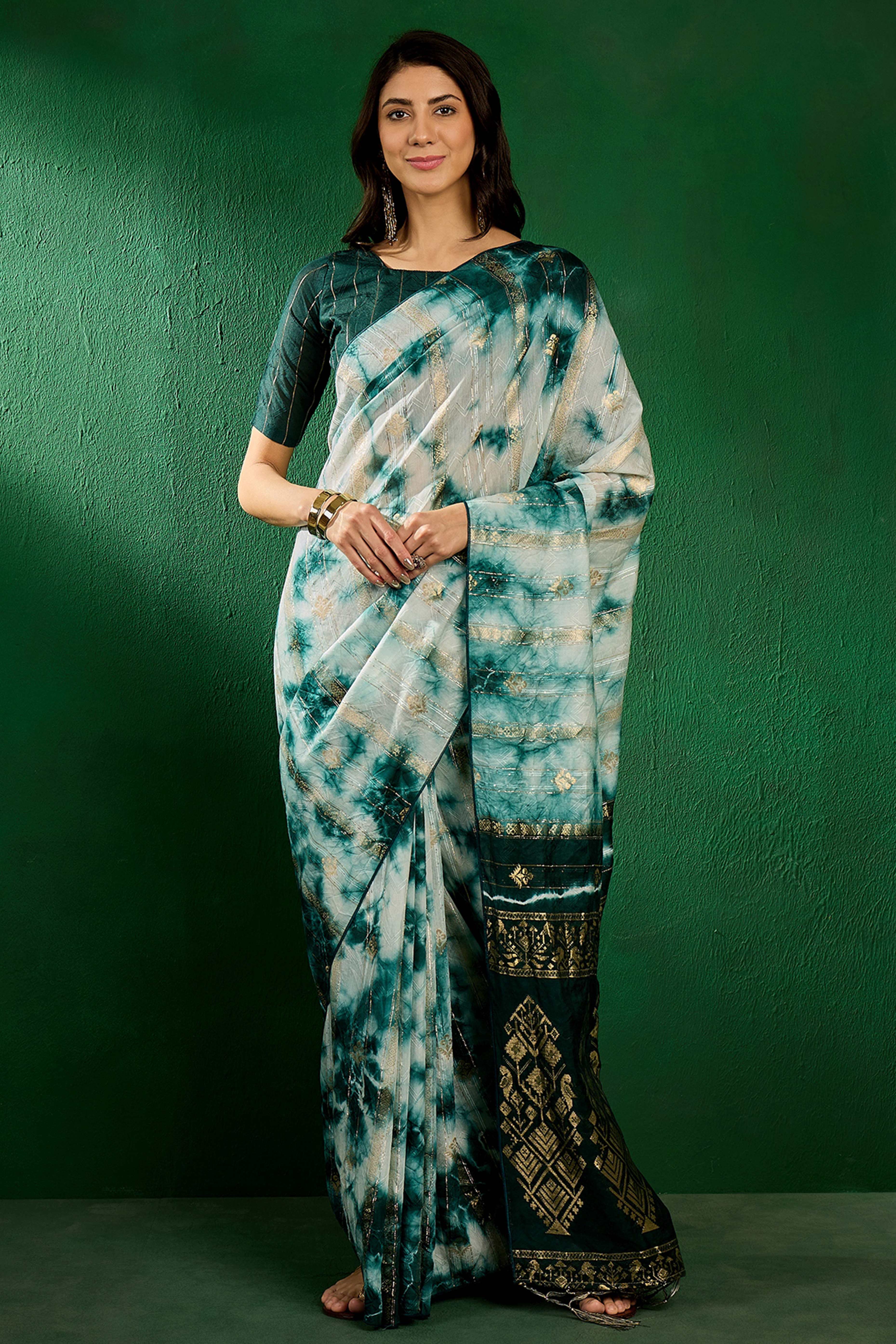 Floral Zari Woven Green Saree In Cotton Blend With Sparkling Sequins & Elegant Tassel Pallu