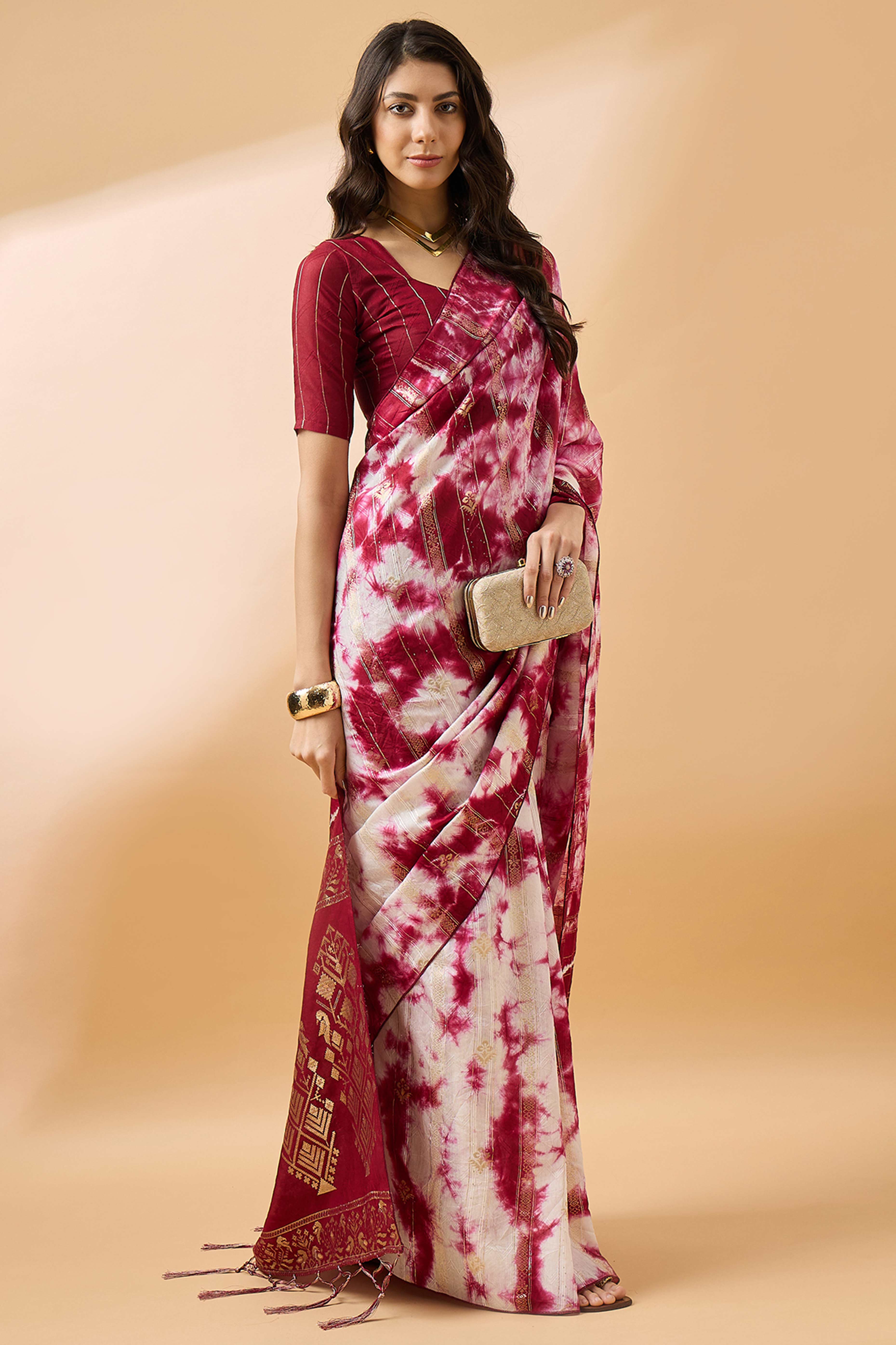 Floral Zari Woven Pink Saree In Cotton Blend With Sparkling Sequins & Elegant Tassel Pallu