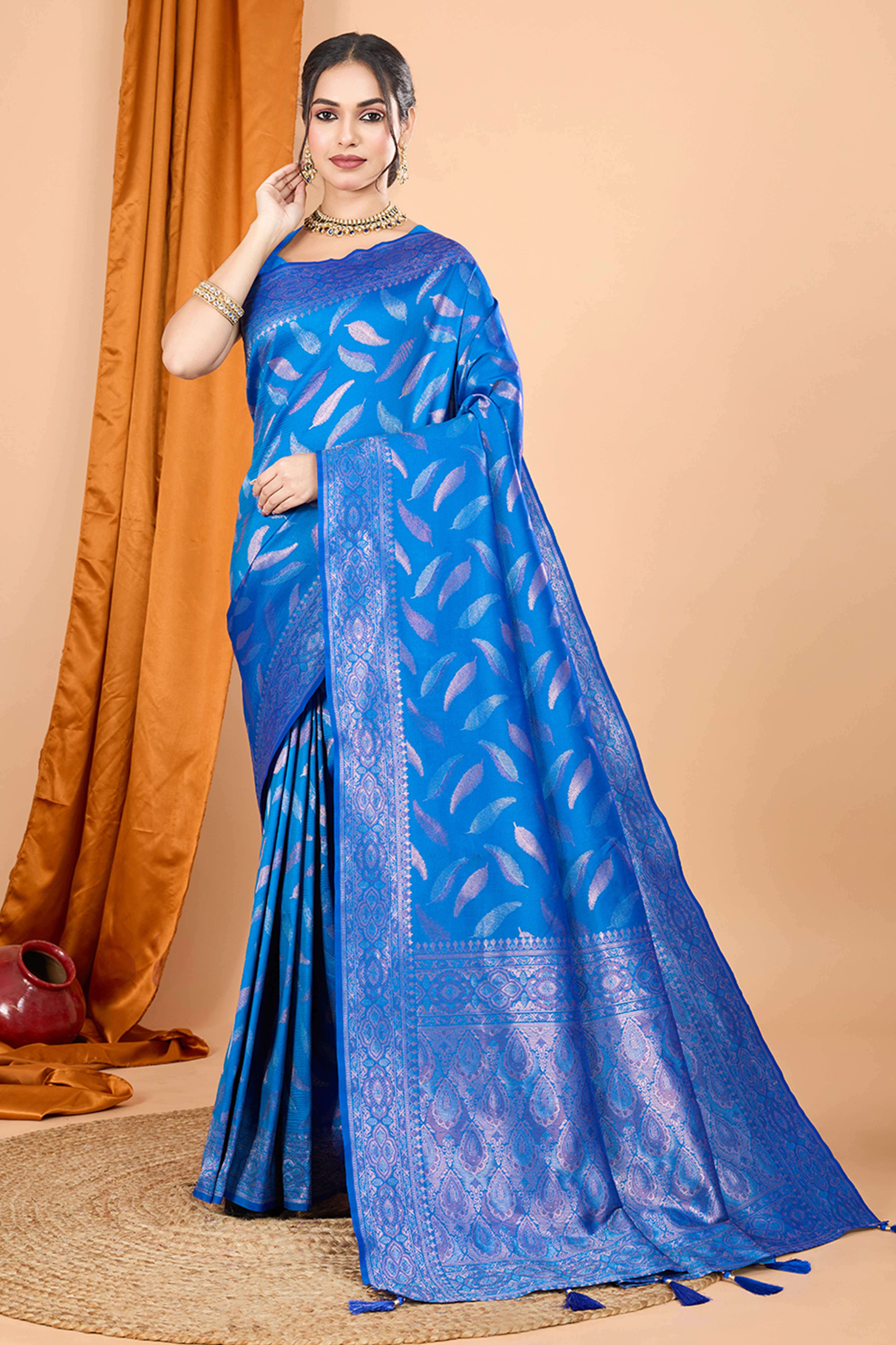 Blue Pure Silk Saree With Intricate Leaf Pattern Zari Weaving & Graceful Tassels