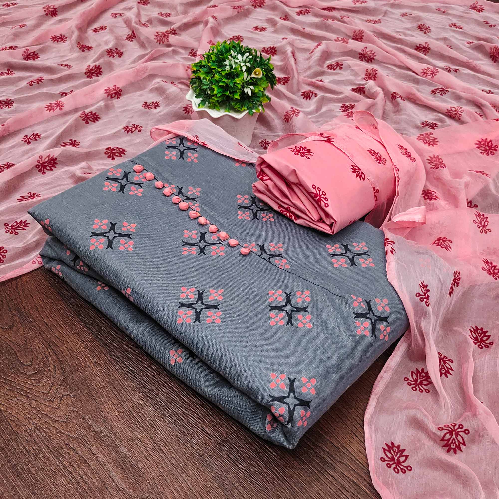 Grey & Gajari Pink Floral Printed Cotton Blend Dress Material