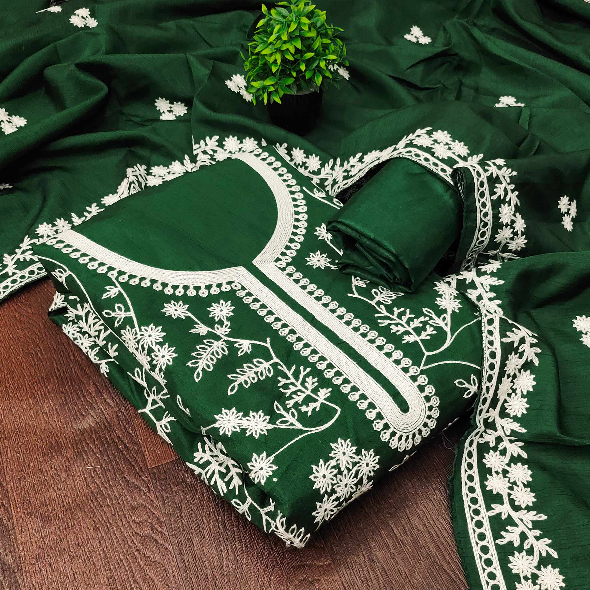 Green Art Silk Dress Material Adorned With Floral Thread Embroidery Work