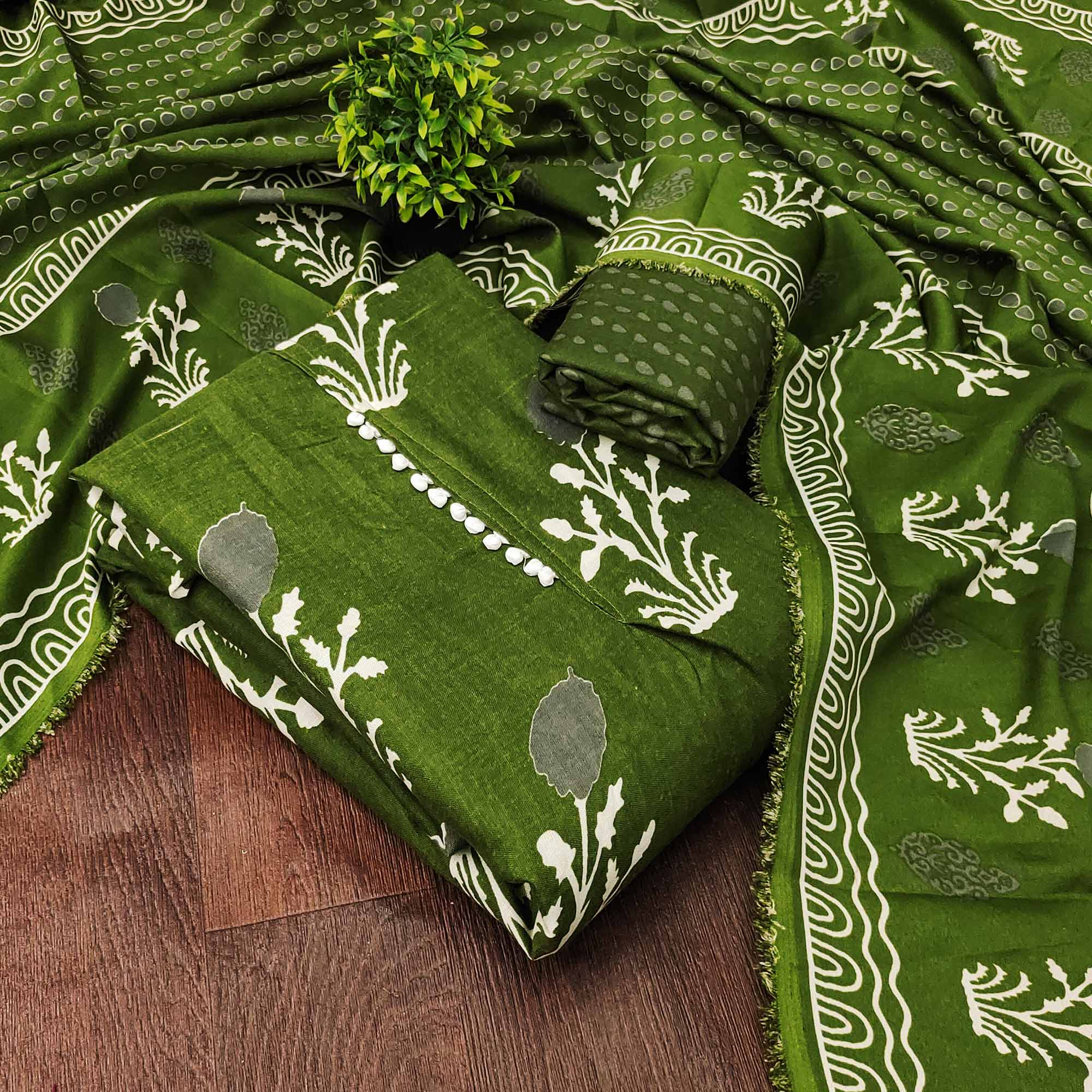 Green Cotton Blend Dress Material Designed With Beautiful Floral Prints