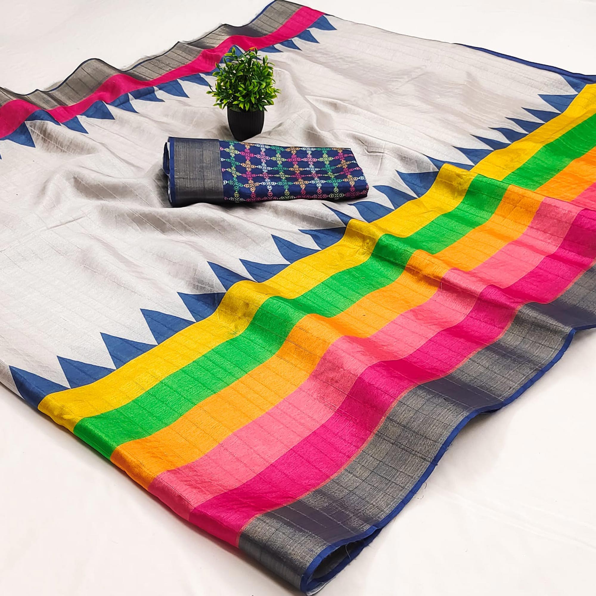 Grey Cotton Silk Saree Woven on Handloom with Elegant Abstract Patterns